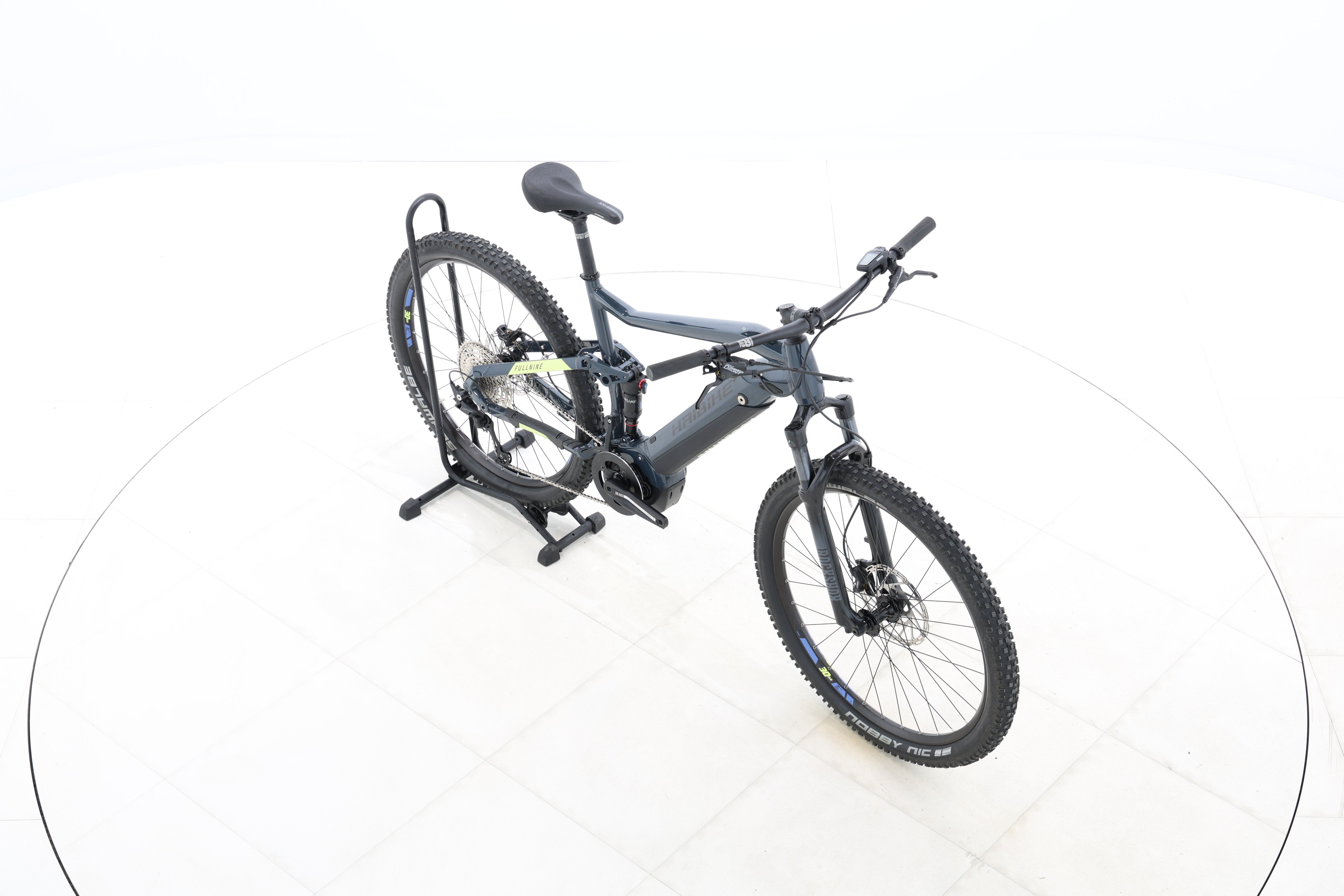 a25e734a-952b-4484-99fc-3049a44b32c2