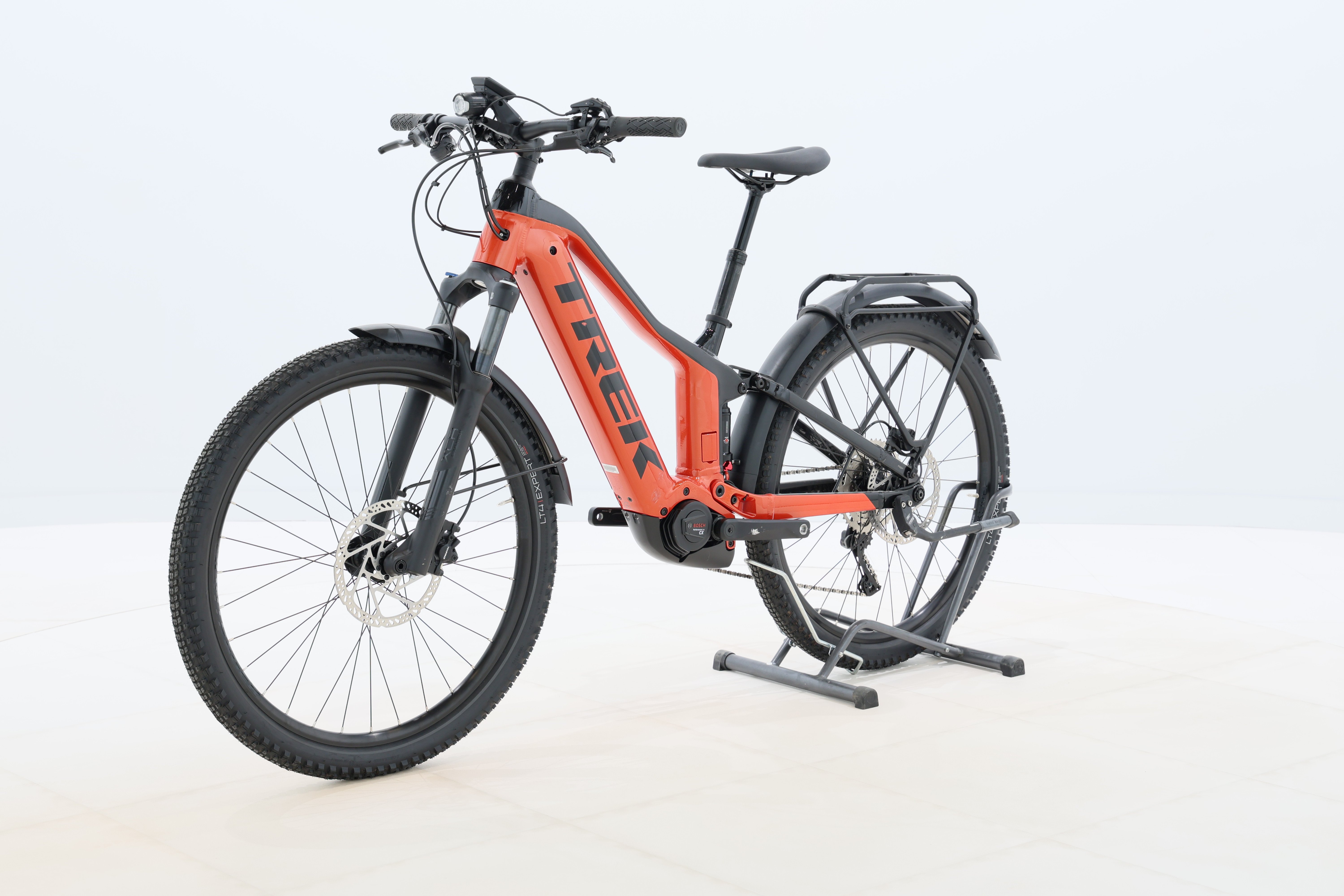 00b67314-f79e-45e6-8d8a-8dfb6e66e5ed