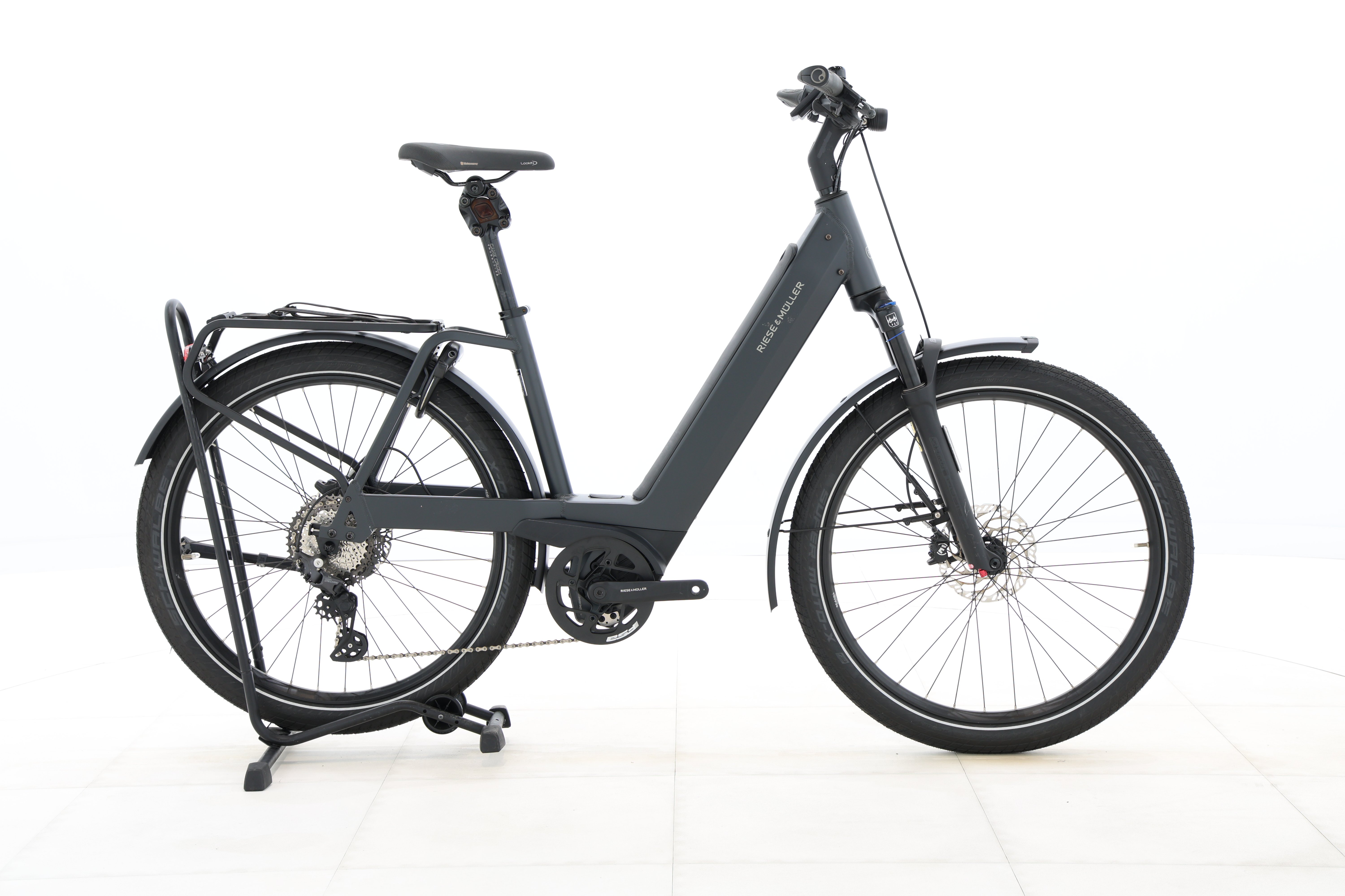 8716874d-d4d6-4fd7-8c84-02272bab0e4b