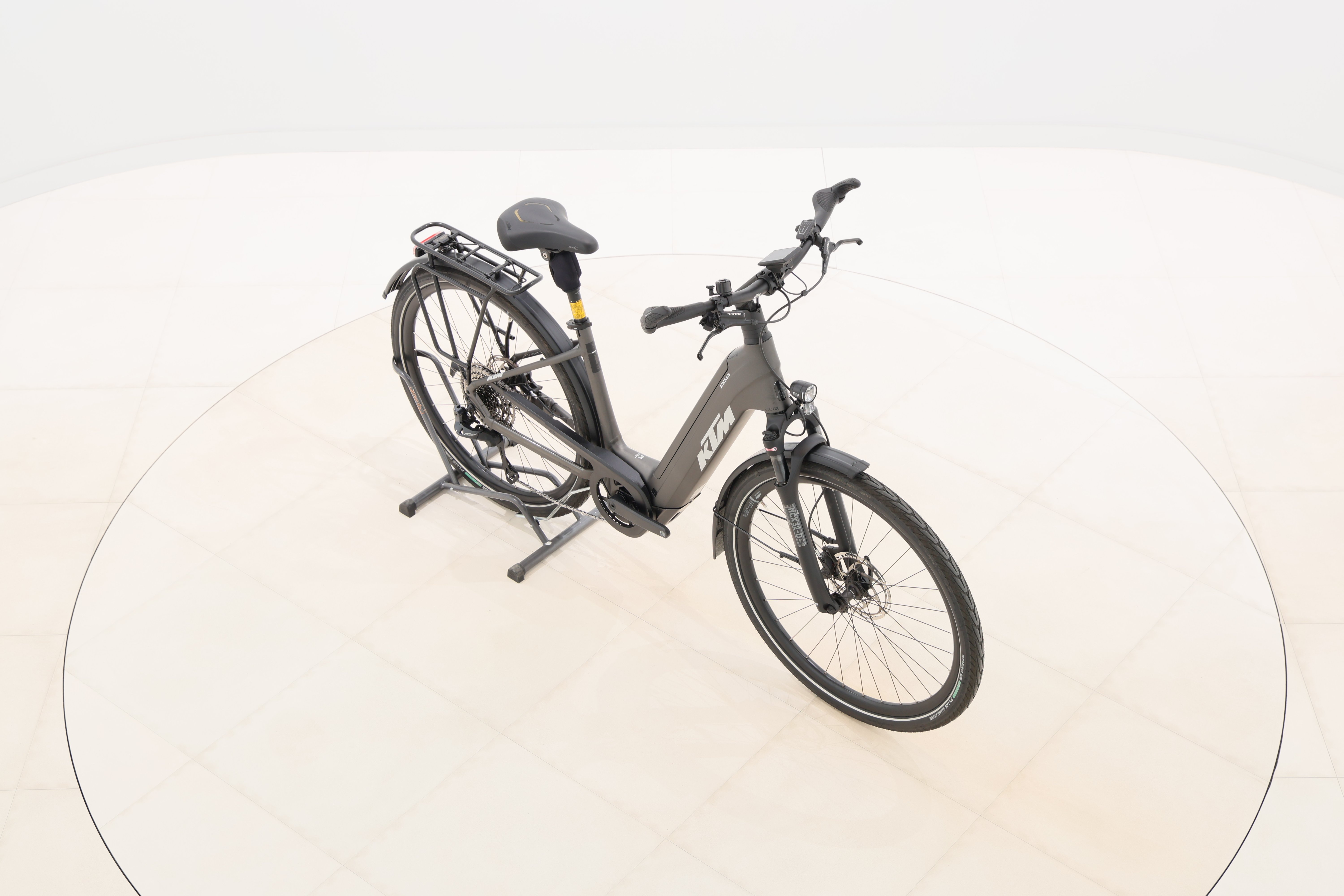 d258eedb-f8e2-4b61-93f8-5edfe9898096