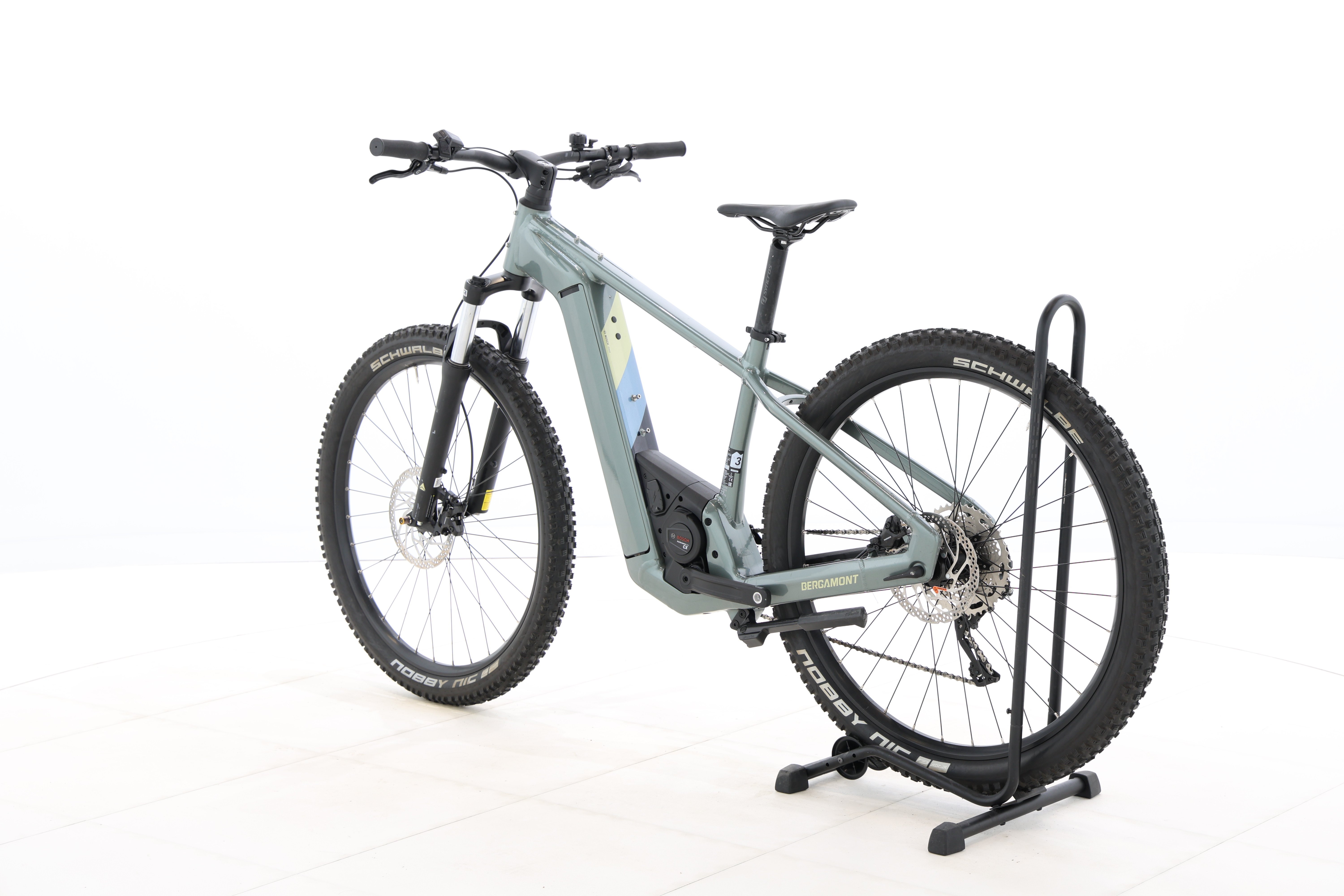 f4e0a827-a43e-4594-b55a-2ff0b3418900