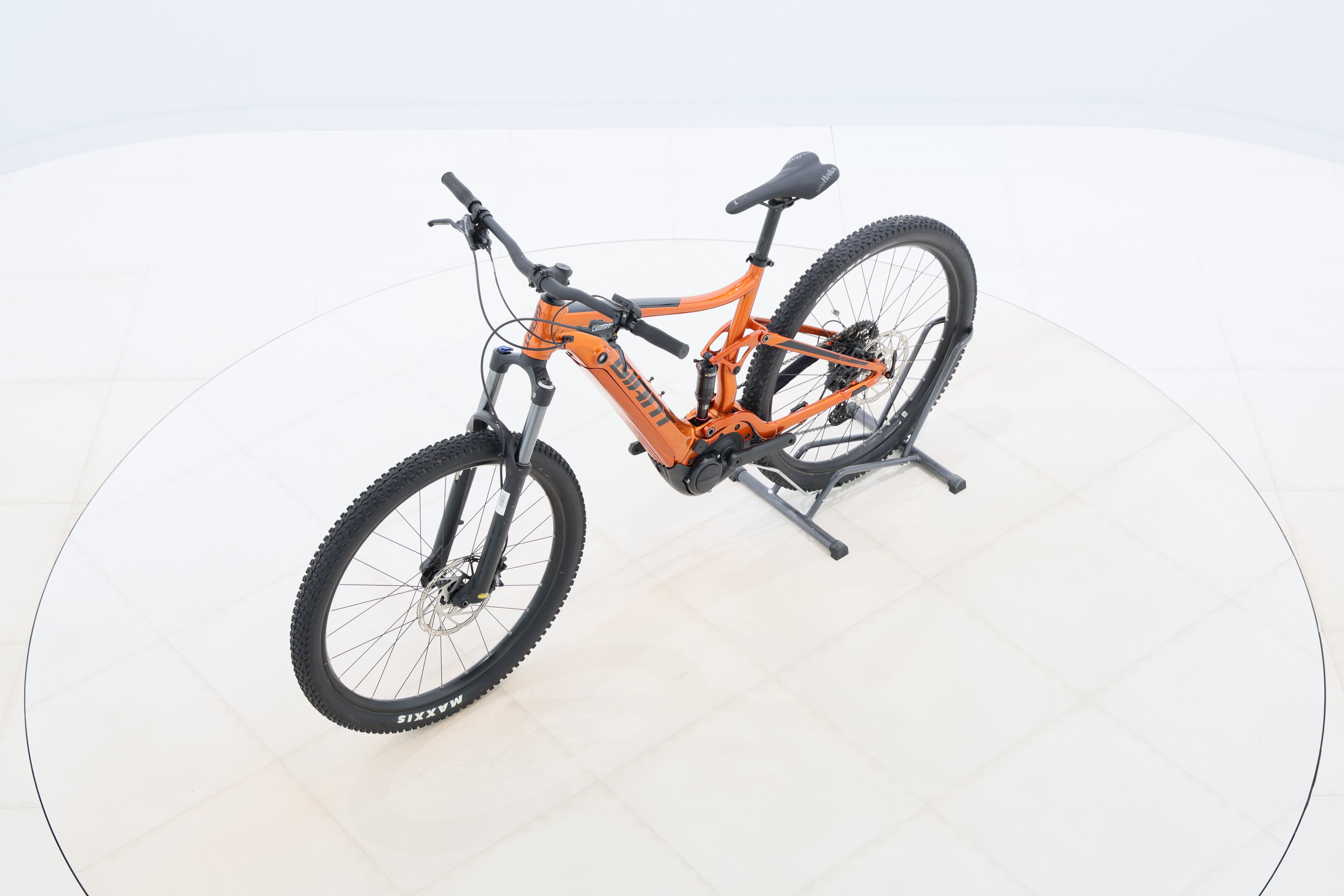 04ee30db-27f9-4b66-84d5-cea02b62fda6