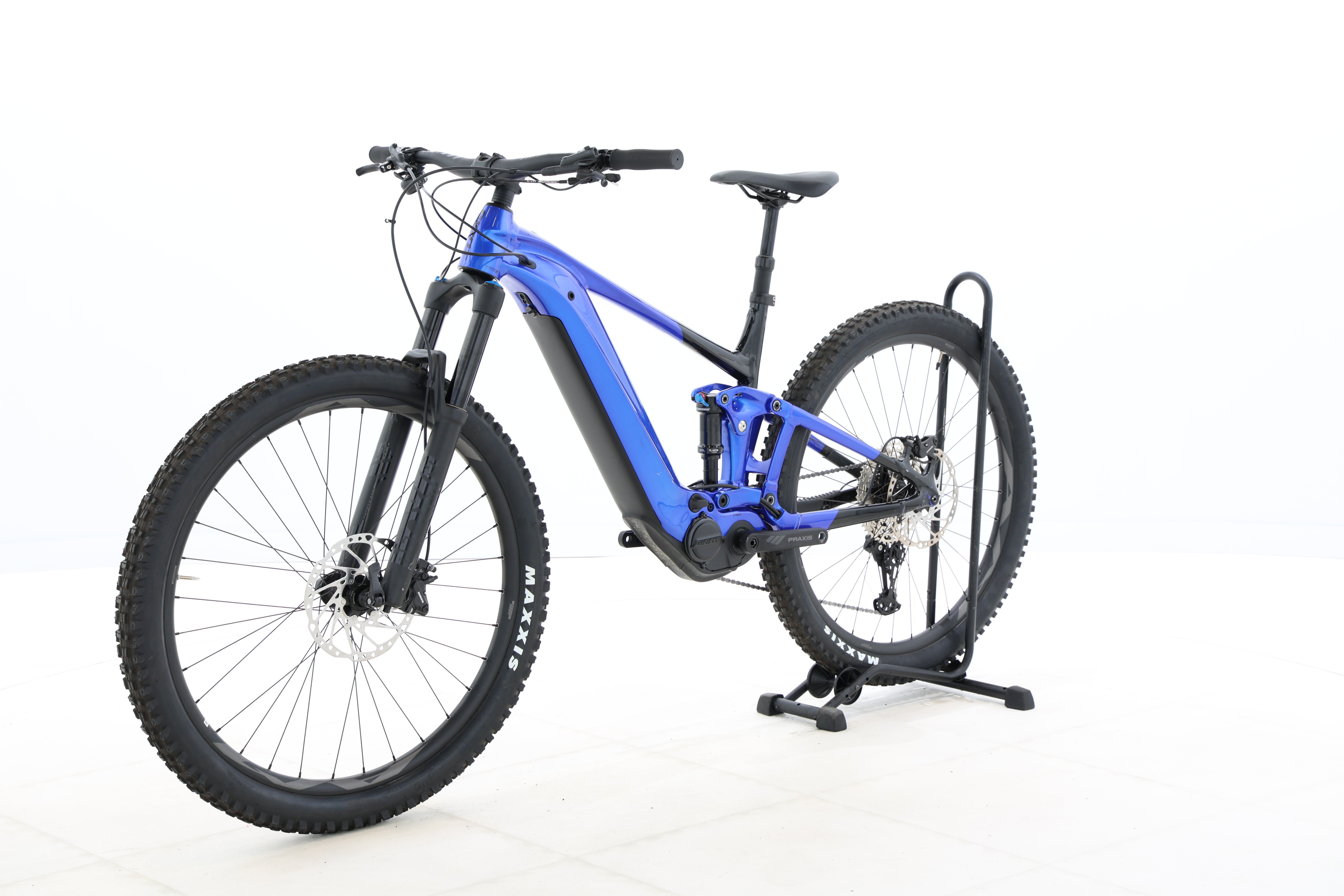 fedb460f-79b8-4446-affc-276d3b53f77a