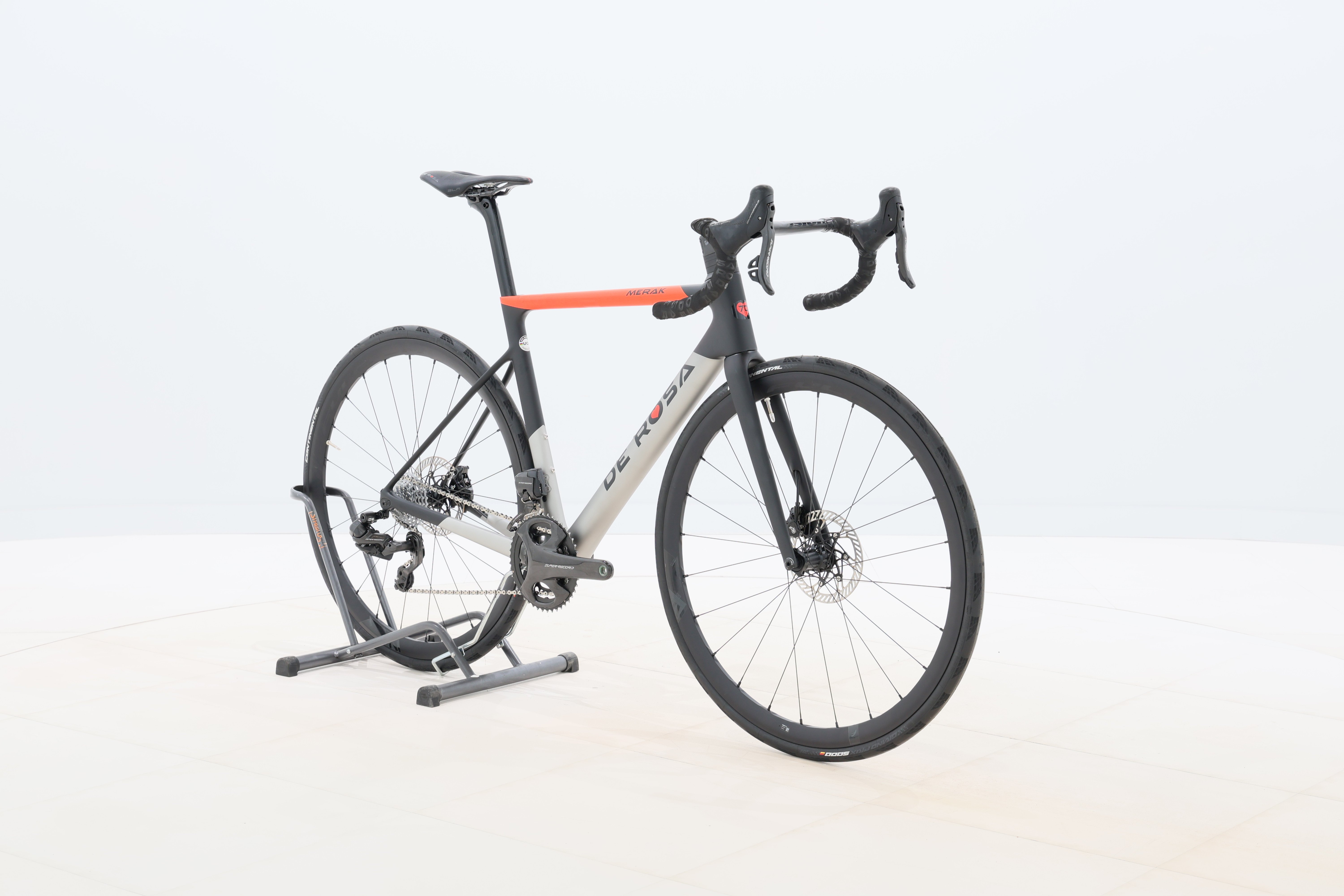 48e54627-9478-4c77-bbe3-d687e6c96e8b