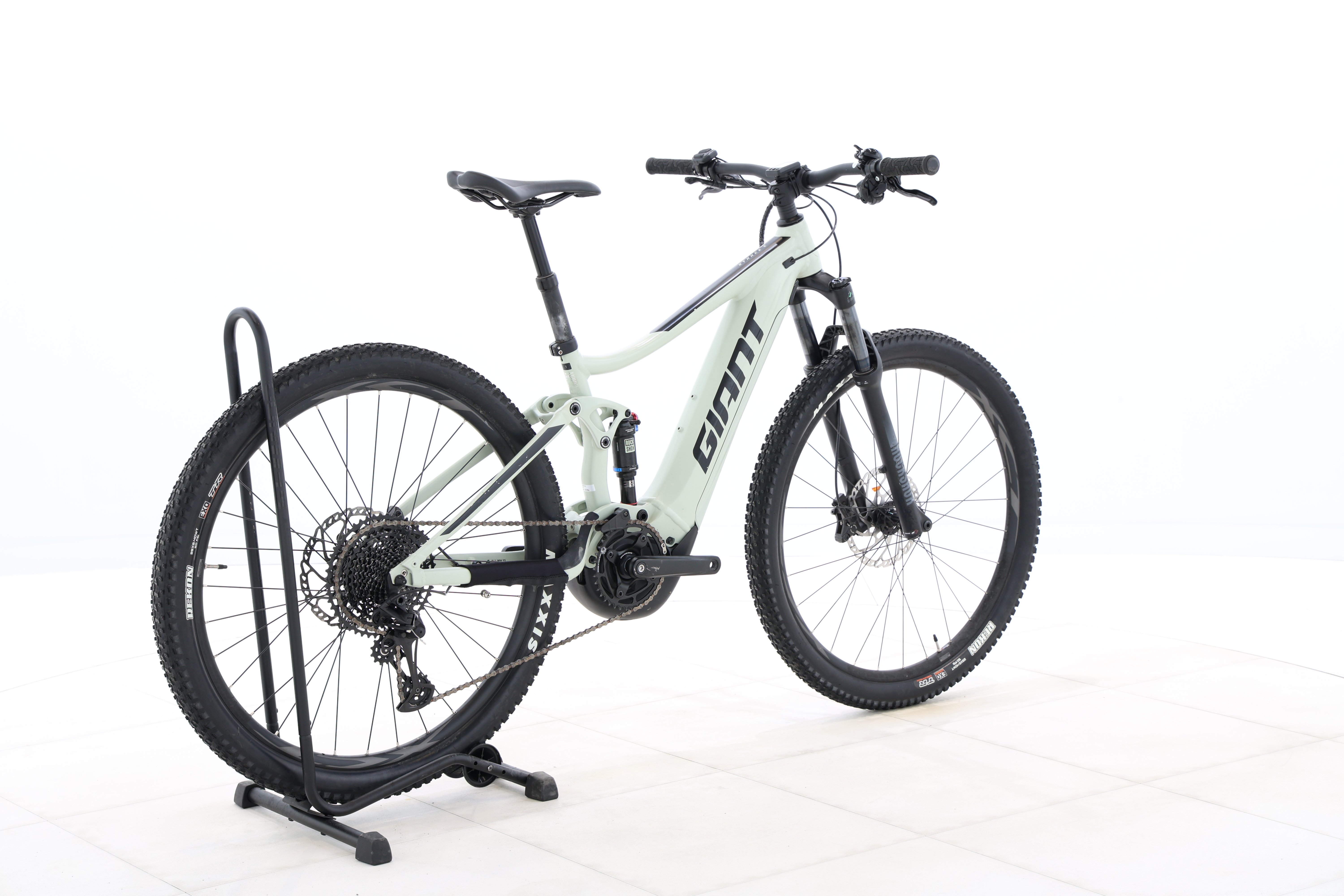 6cc88857-60ce-400e-8e0a-17e1a6e042c5