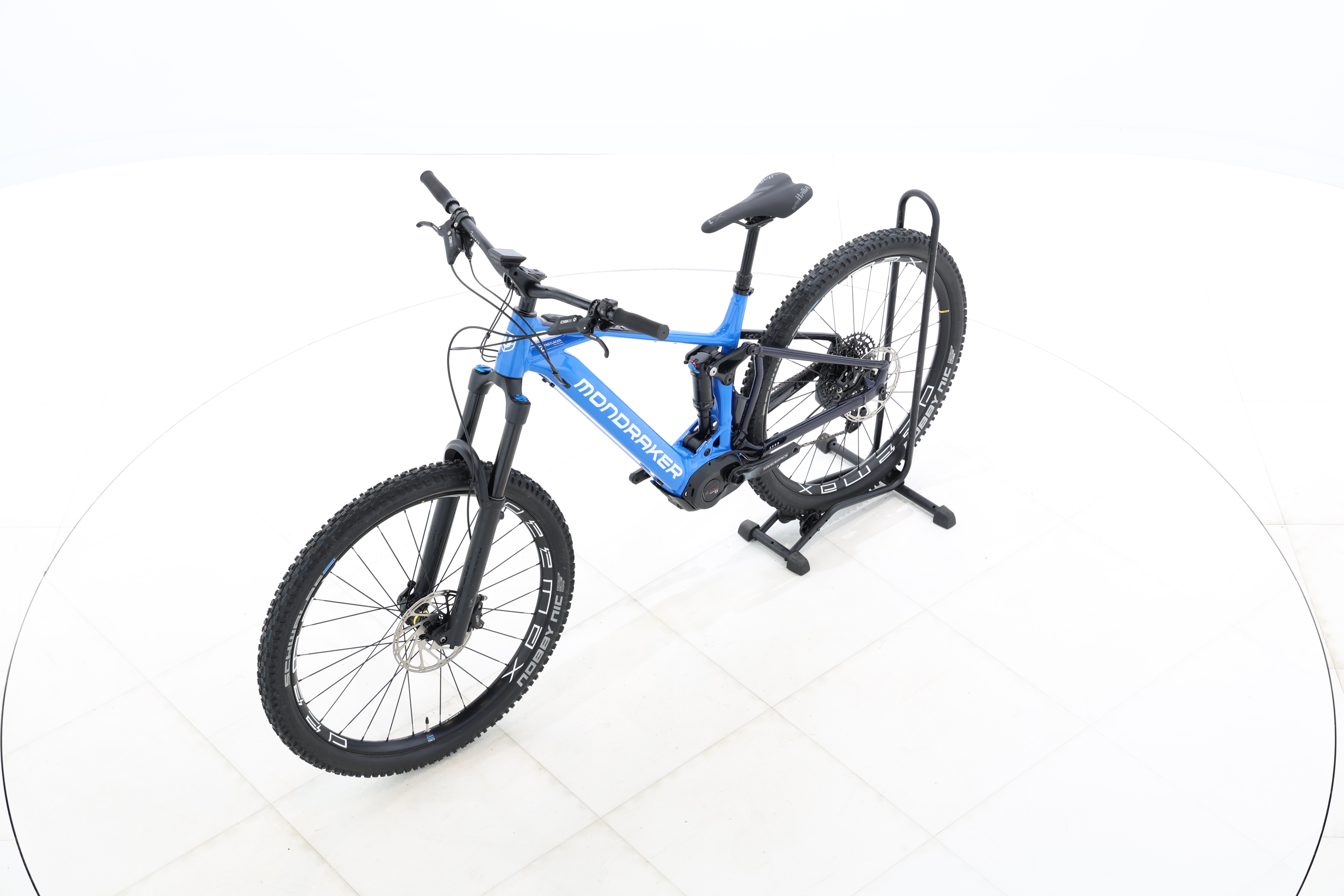 a3d44bef-877d-4629-9db9-8fcd6bc74604