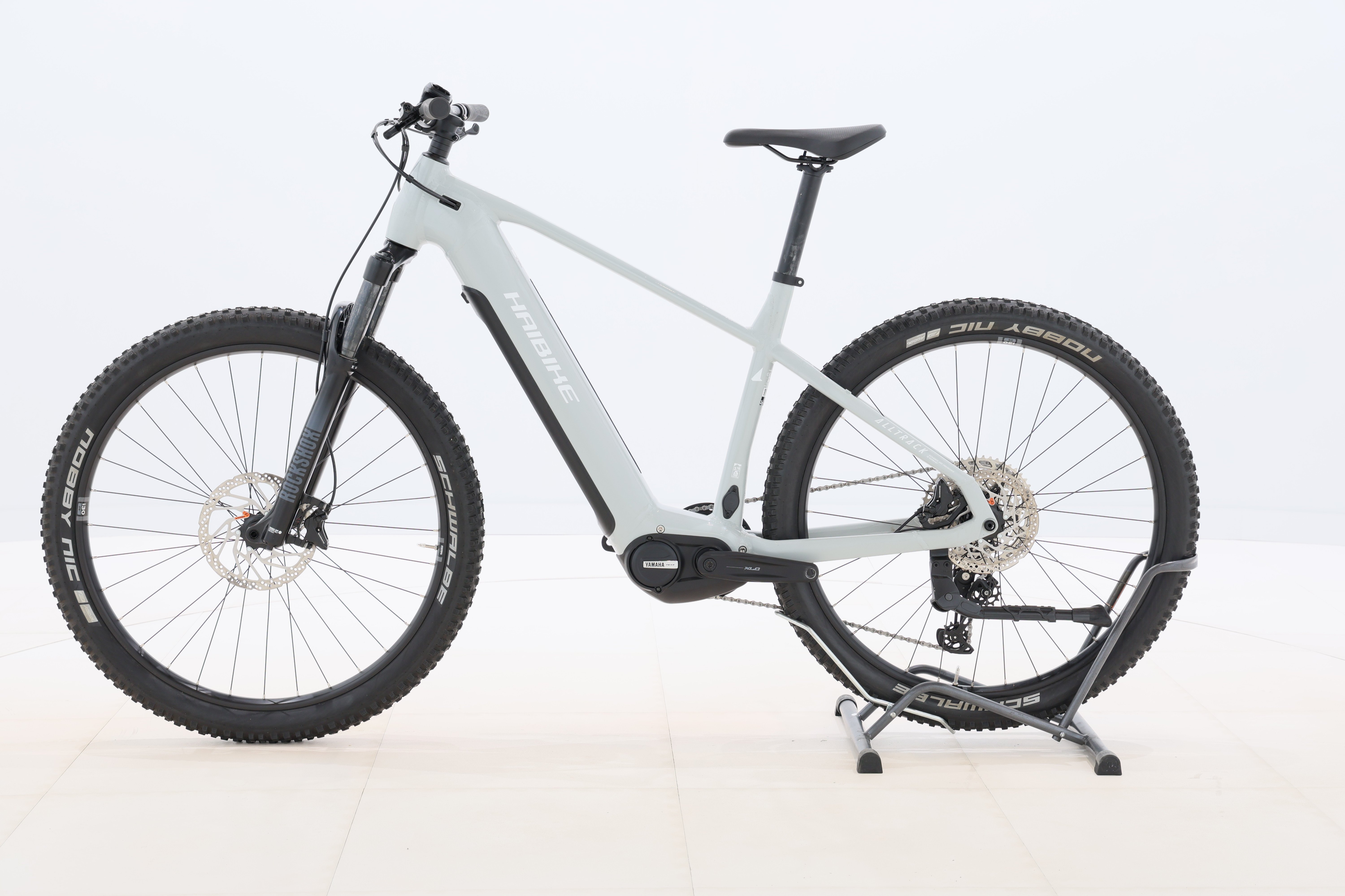 c78fcc49-cb9a-49f6-aa97-821396556de0