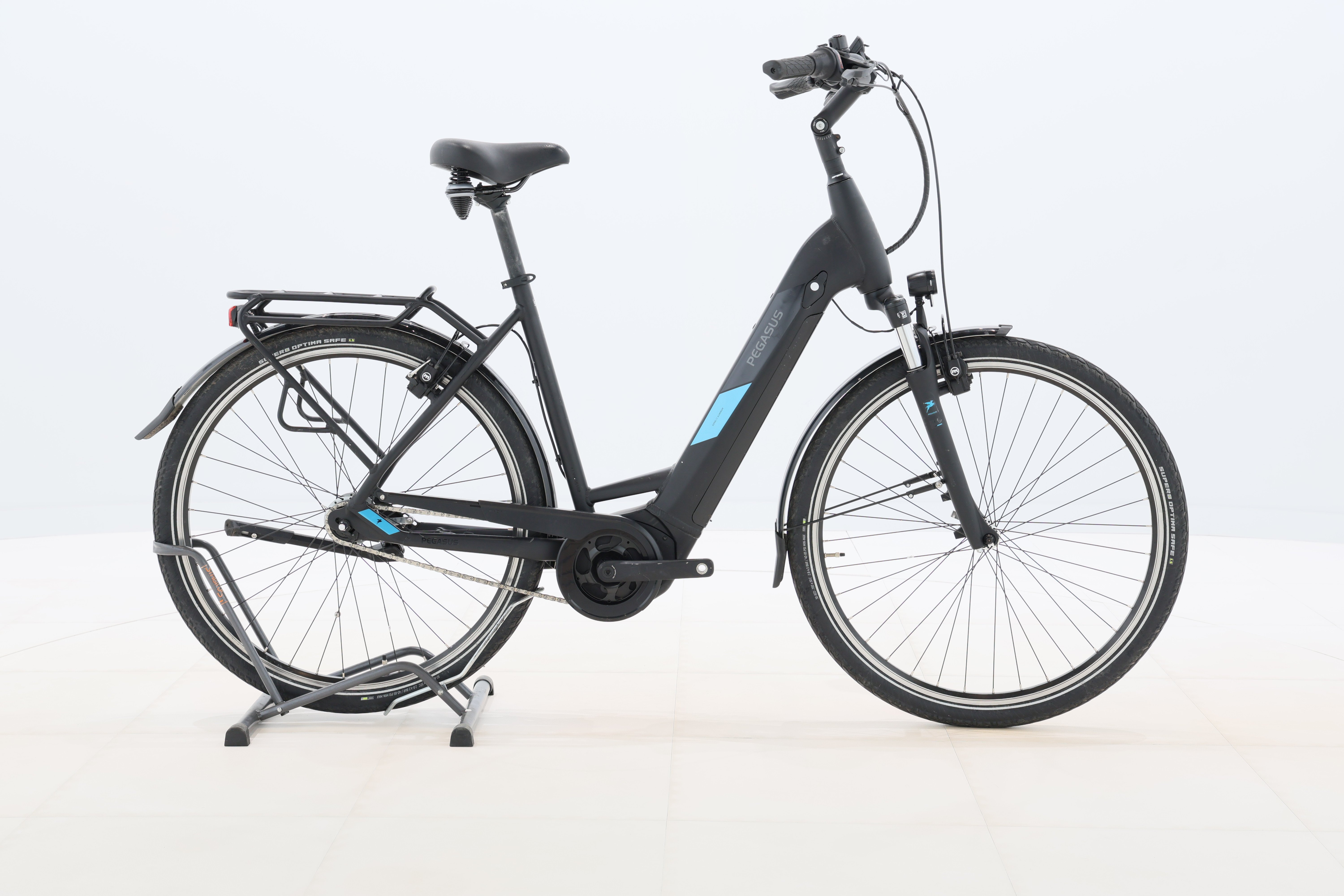 80879390-878d-4bd8-87d3-a89177c71b76