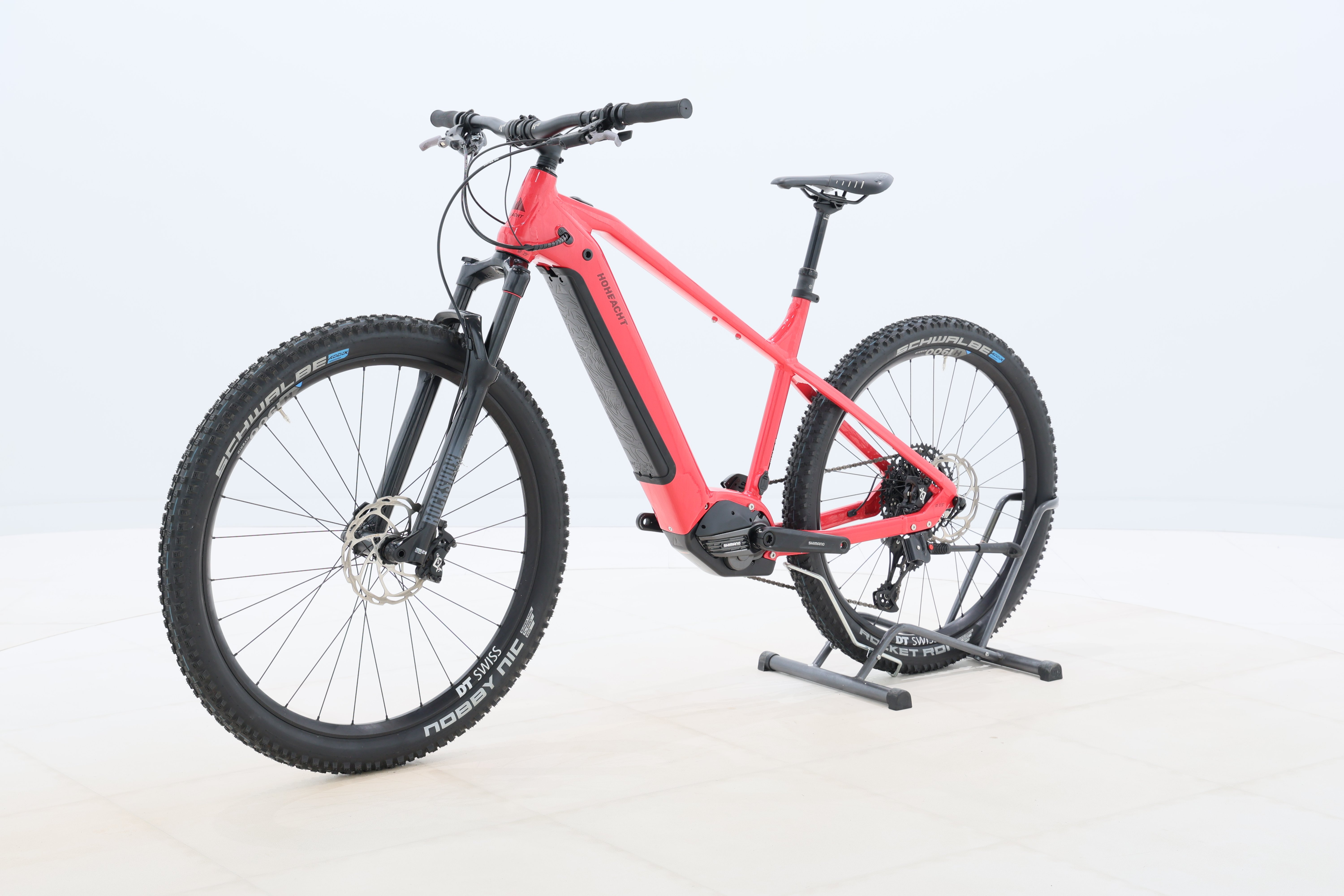 03b60e87-03cb-4eeb-9495-4225bea3d6b7