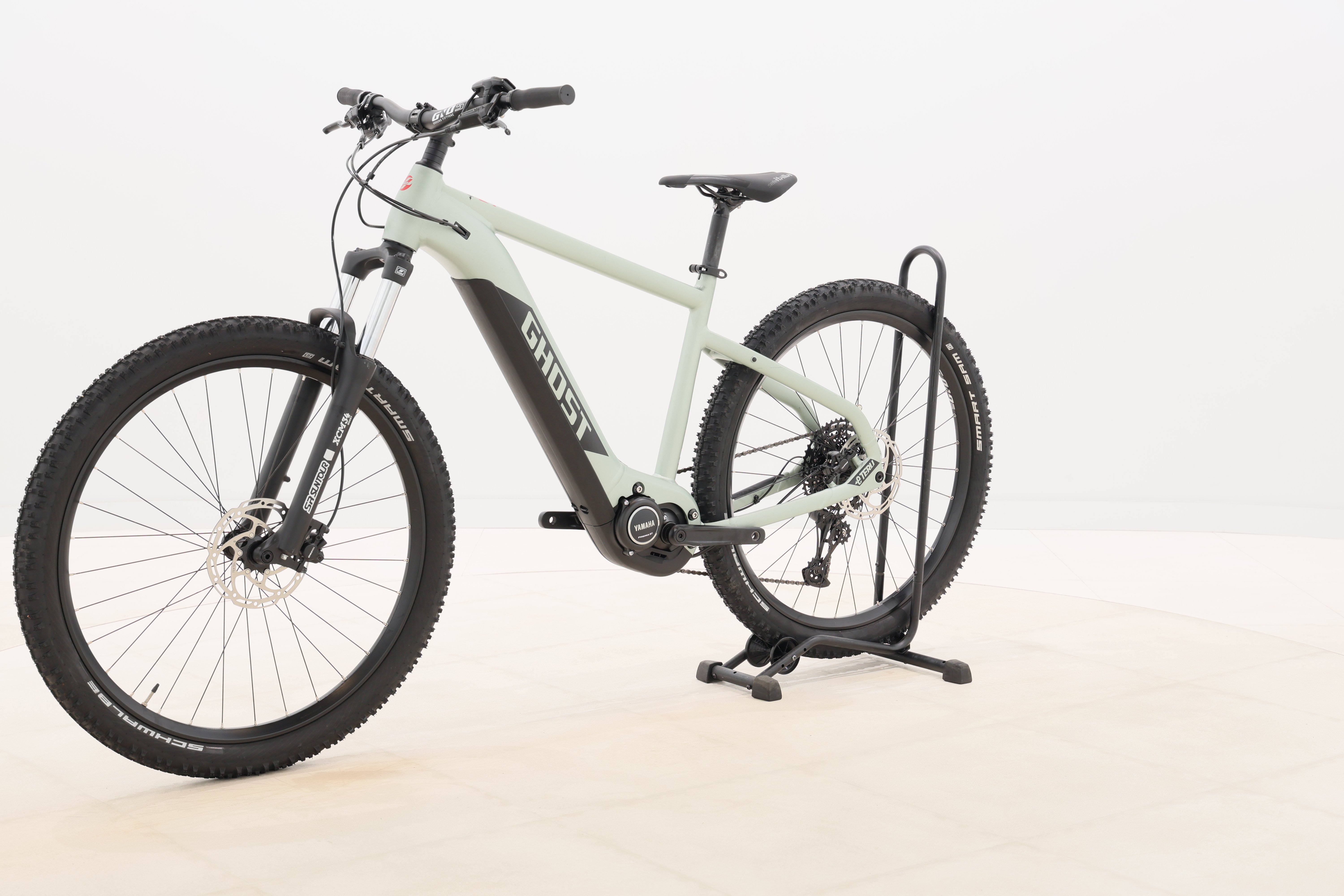 amazon fahrradhelm abus ABUS: Damenhelme Farbe:Gris Anthracite Gun Circle Verstellbarer Pistolenhalter Category:City Urban_HL ALU KERZE SCHWARZ MATT