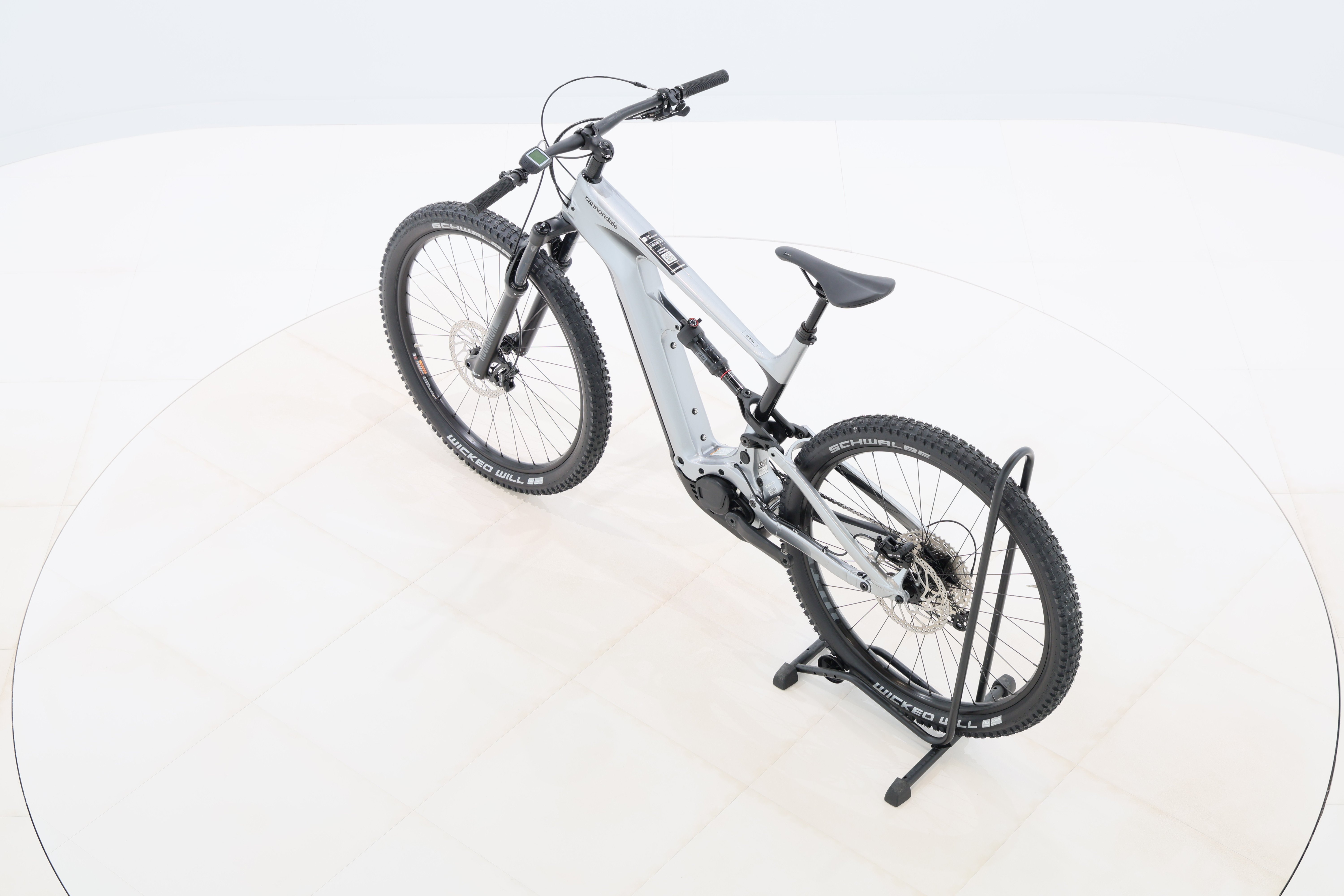 83c10a00-d0e3-4b35-bf4a-cd146abb5cdb