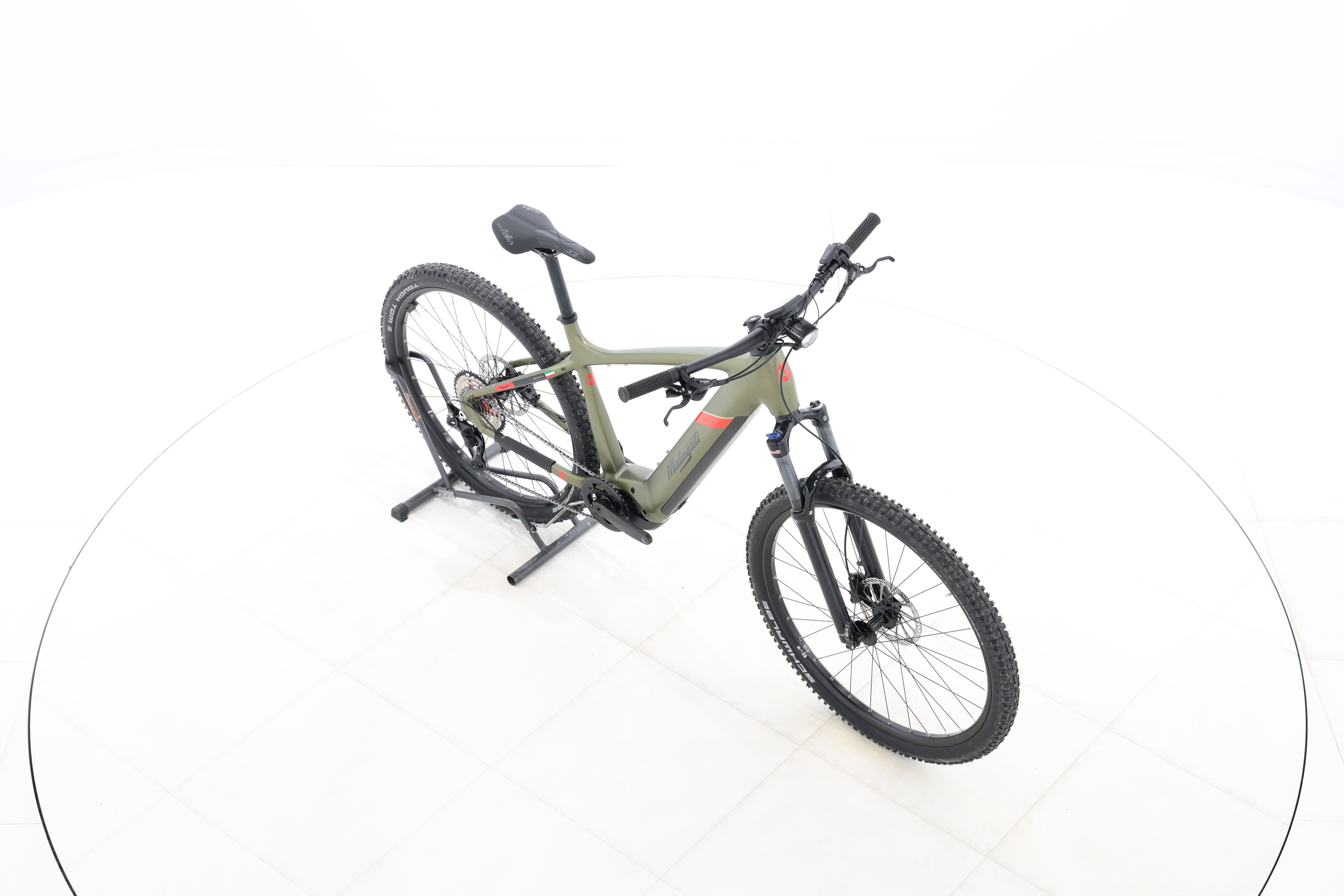 f0dd8298-b375-4d4e-bb6b-27d37ca12fe4