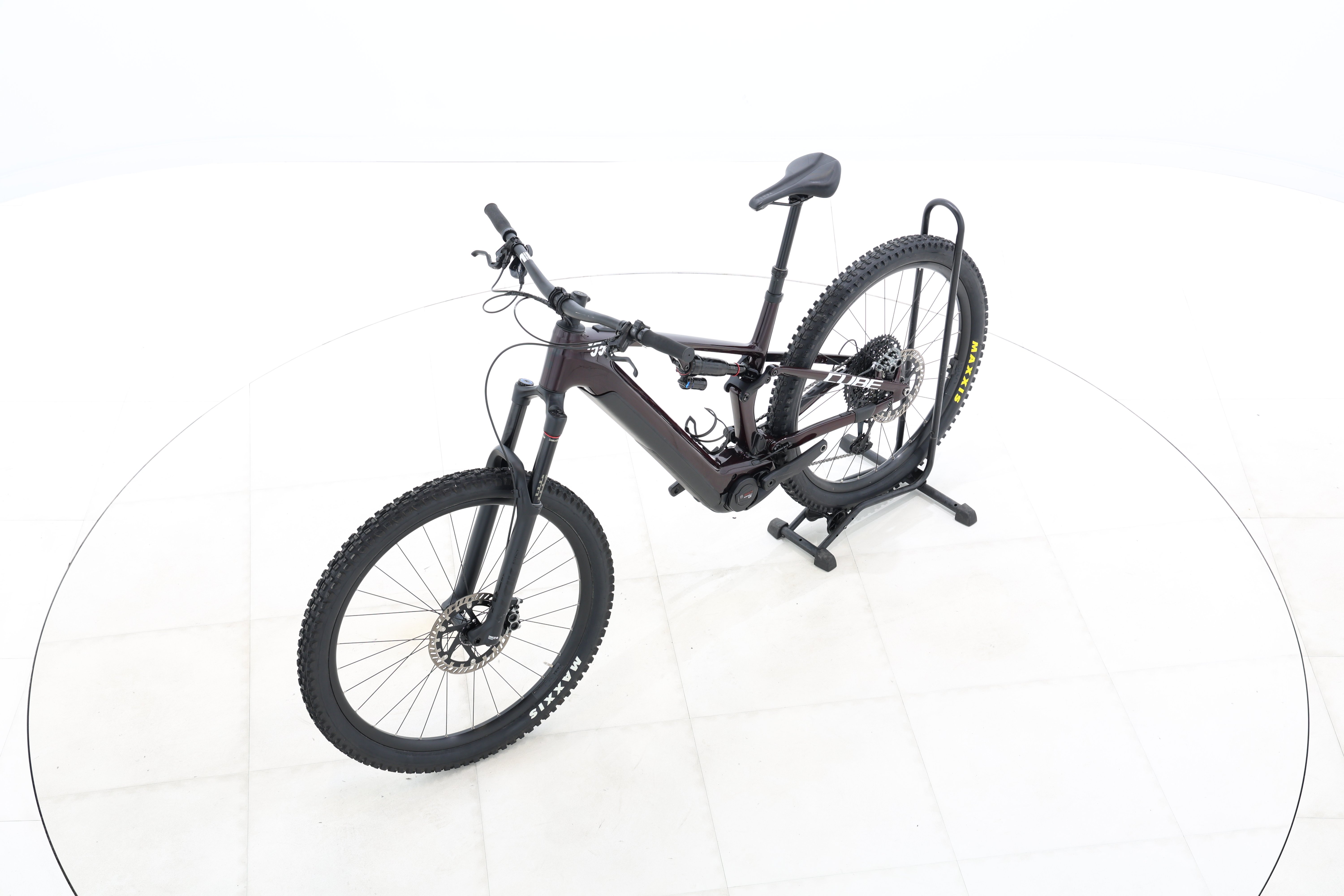 ae360afb-09f1-42e7-93a0-bd43919cd2f0