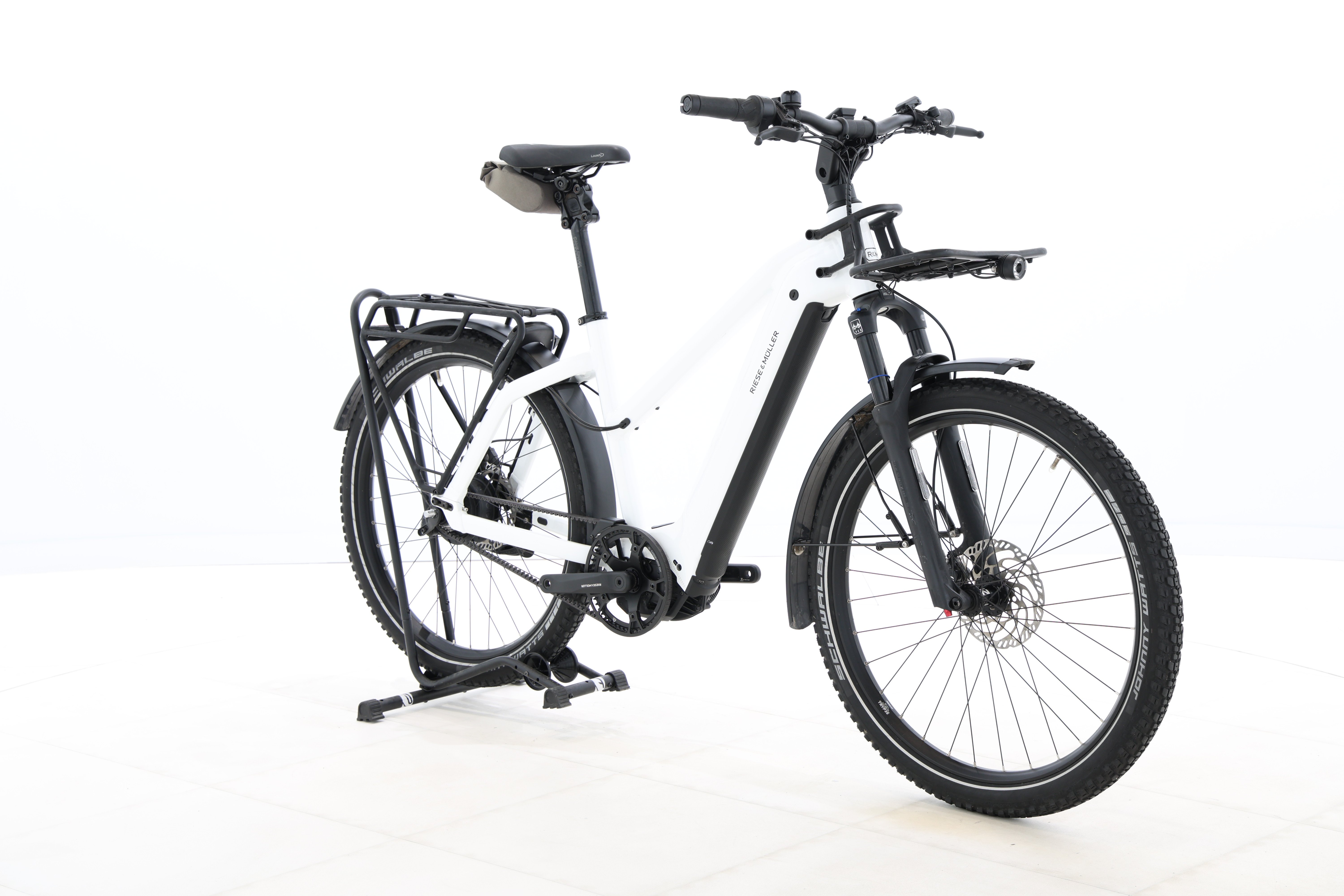 7a6692dd-35f1-42a5-87f4-3b9a479e507e