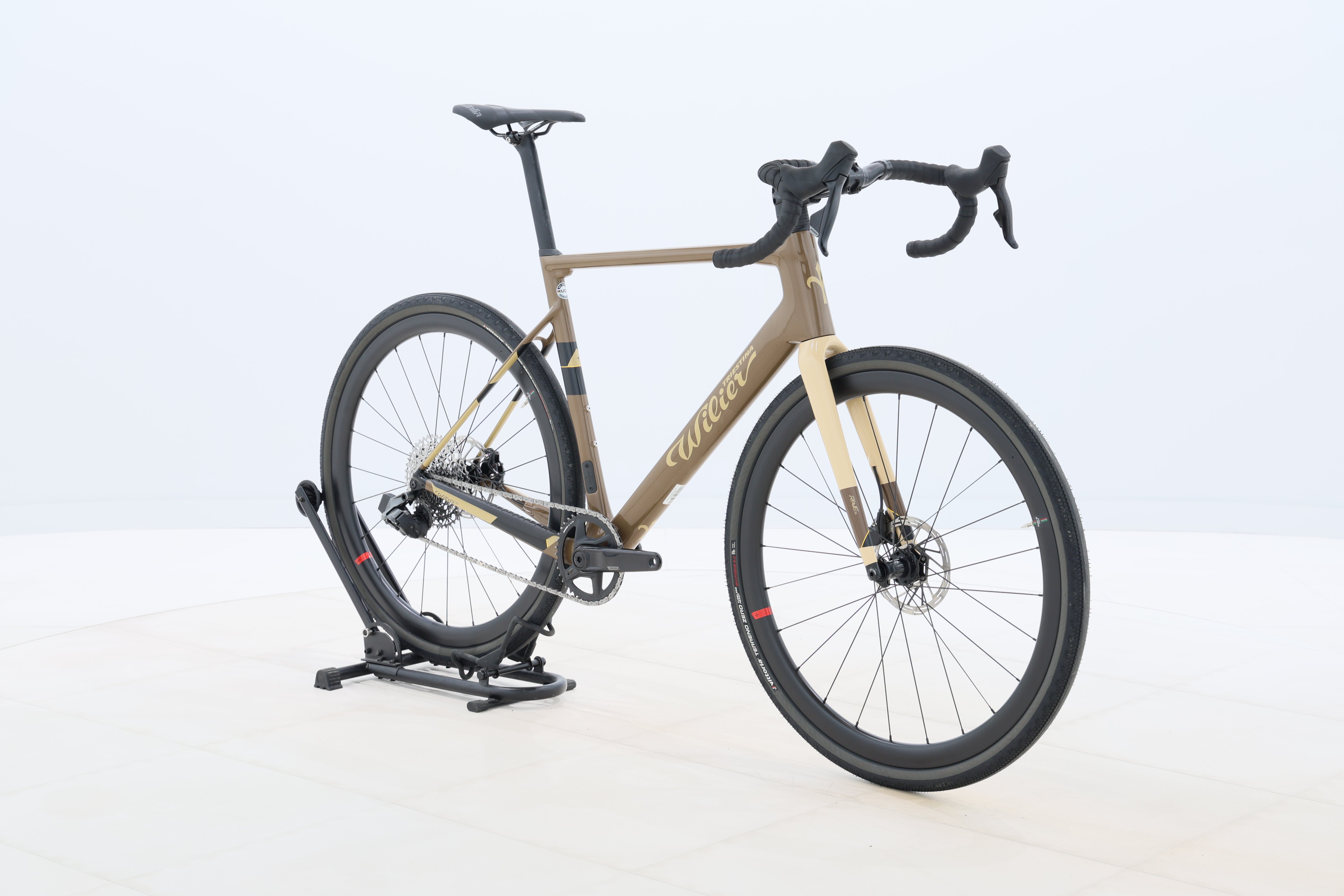 efd85ebe-6bad-49ac-9d71-7f696ef91b28