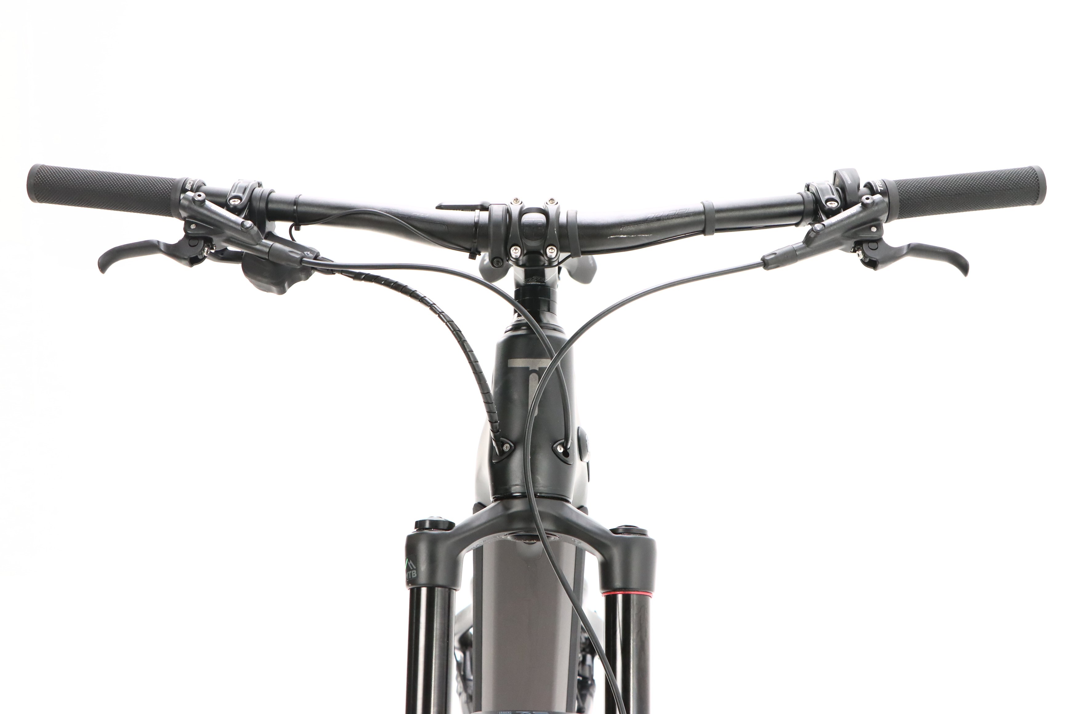 2c5f59d0-495a-46eb-be3a-7f662677ddd4