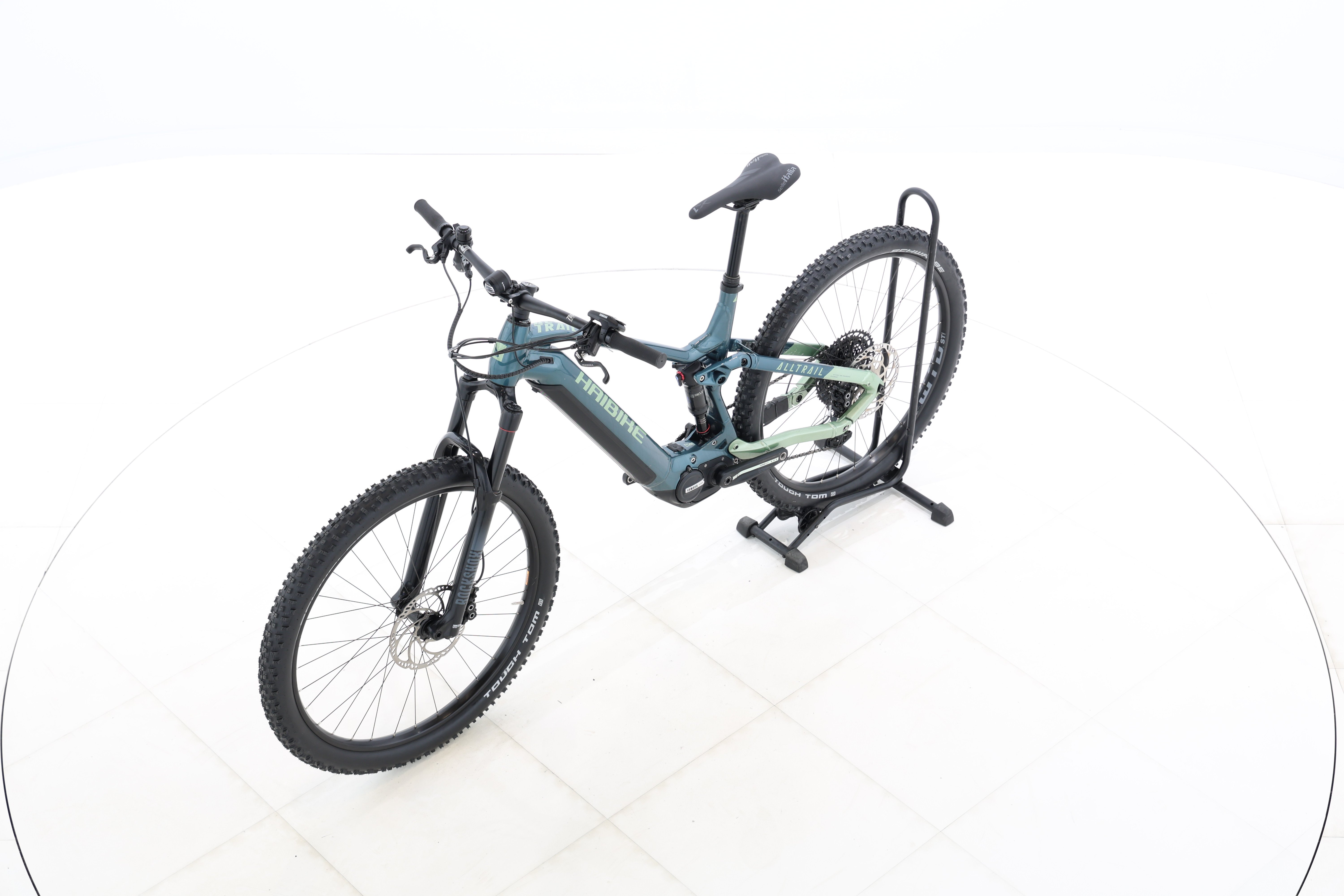 836dc593-27b6-47f4-b941-ddef9ca8f361