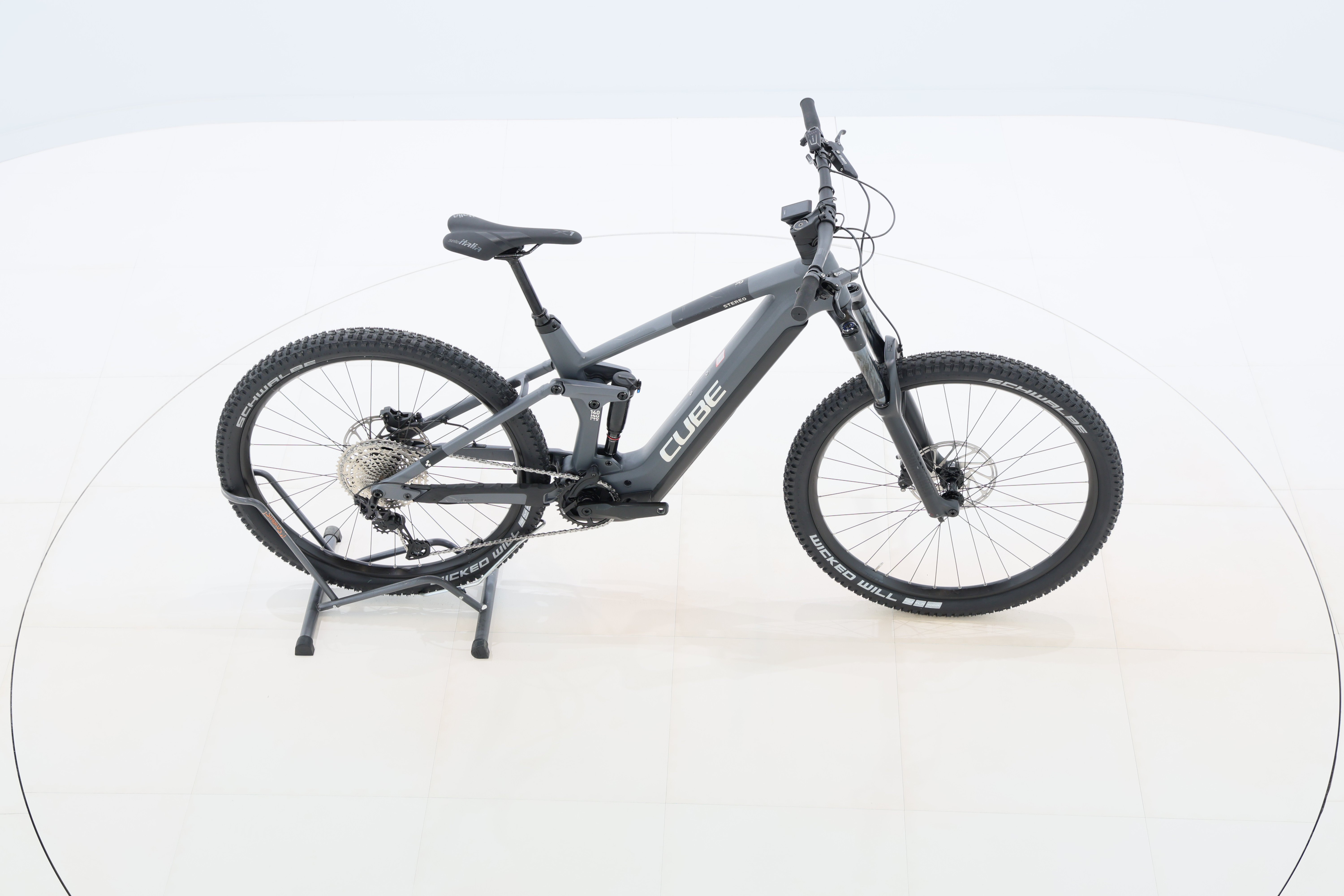 04d7aad7-dc72-4dfd-9d5b-0f04531af960