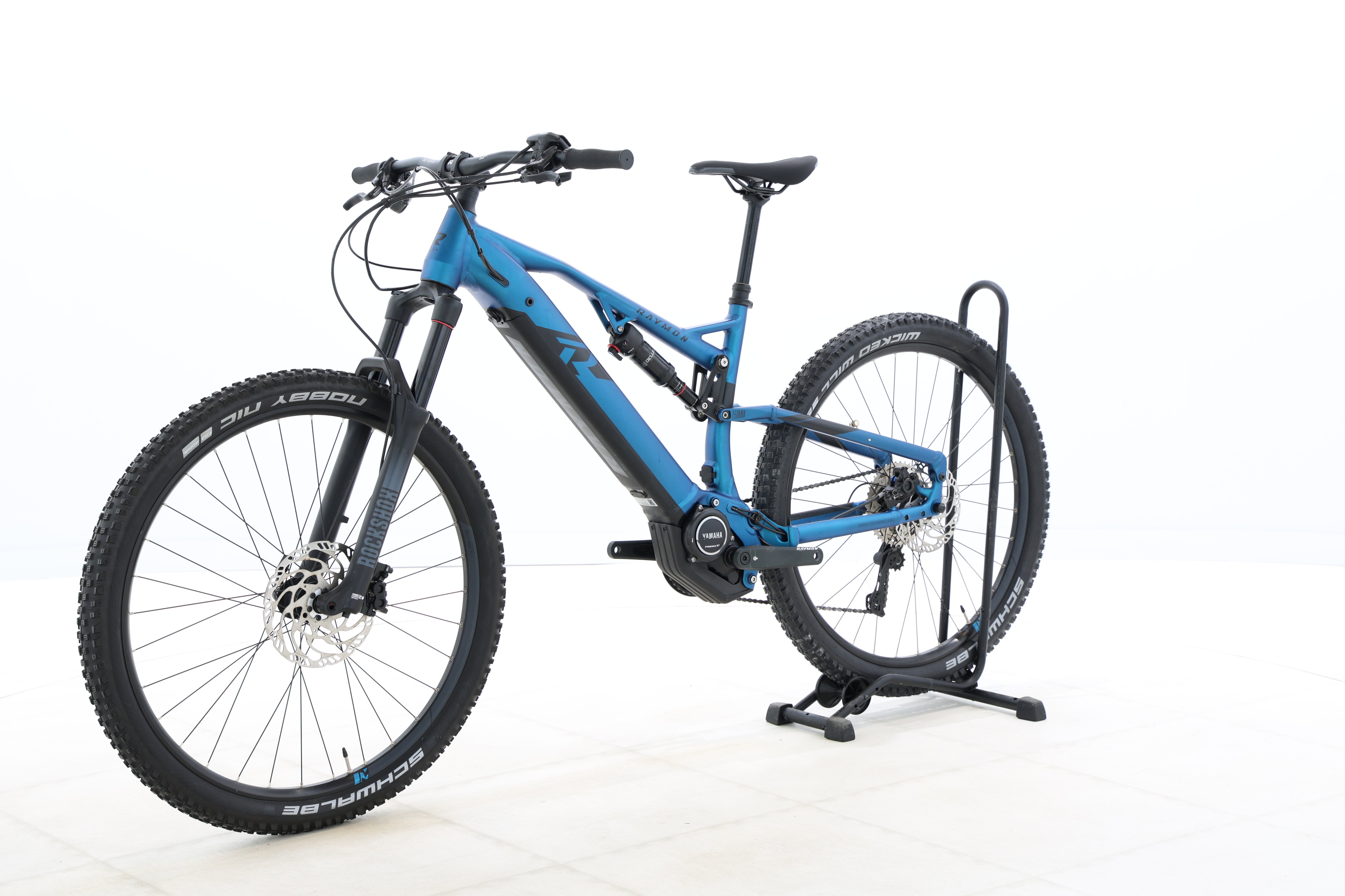 9332d509-2353-42f4-9a80-0a2d1264d04f