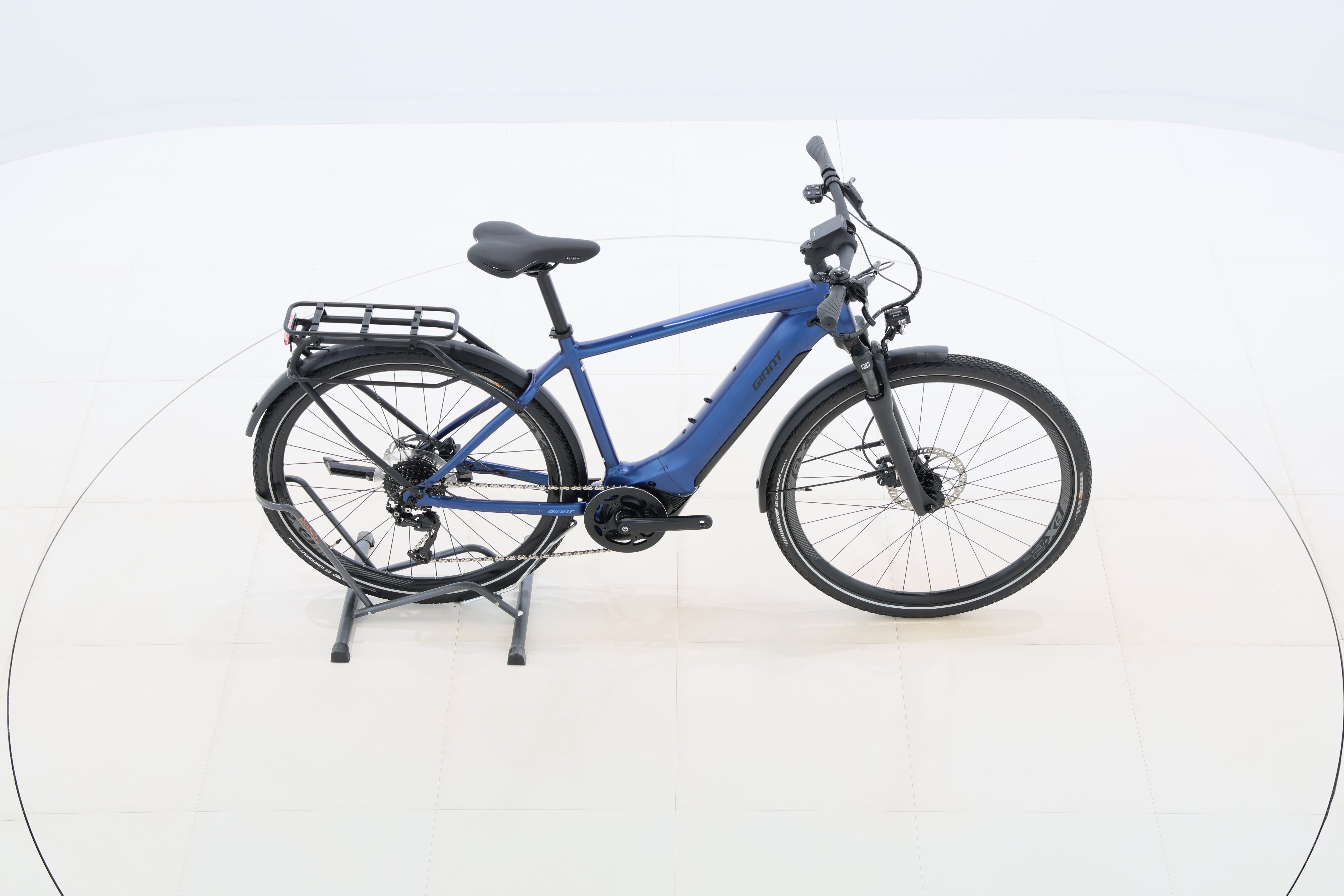 fe5aabfd-f923-4043-bbac-9218f6b0140b