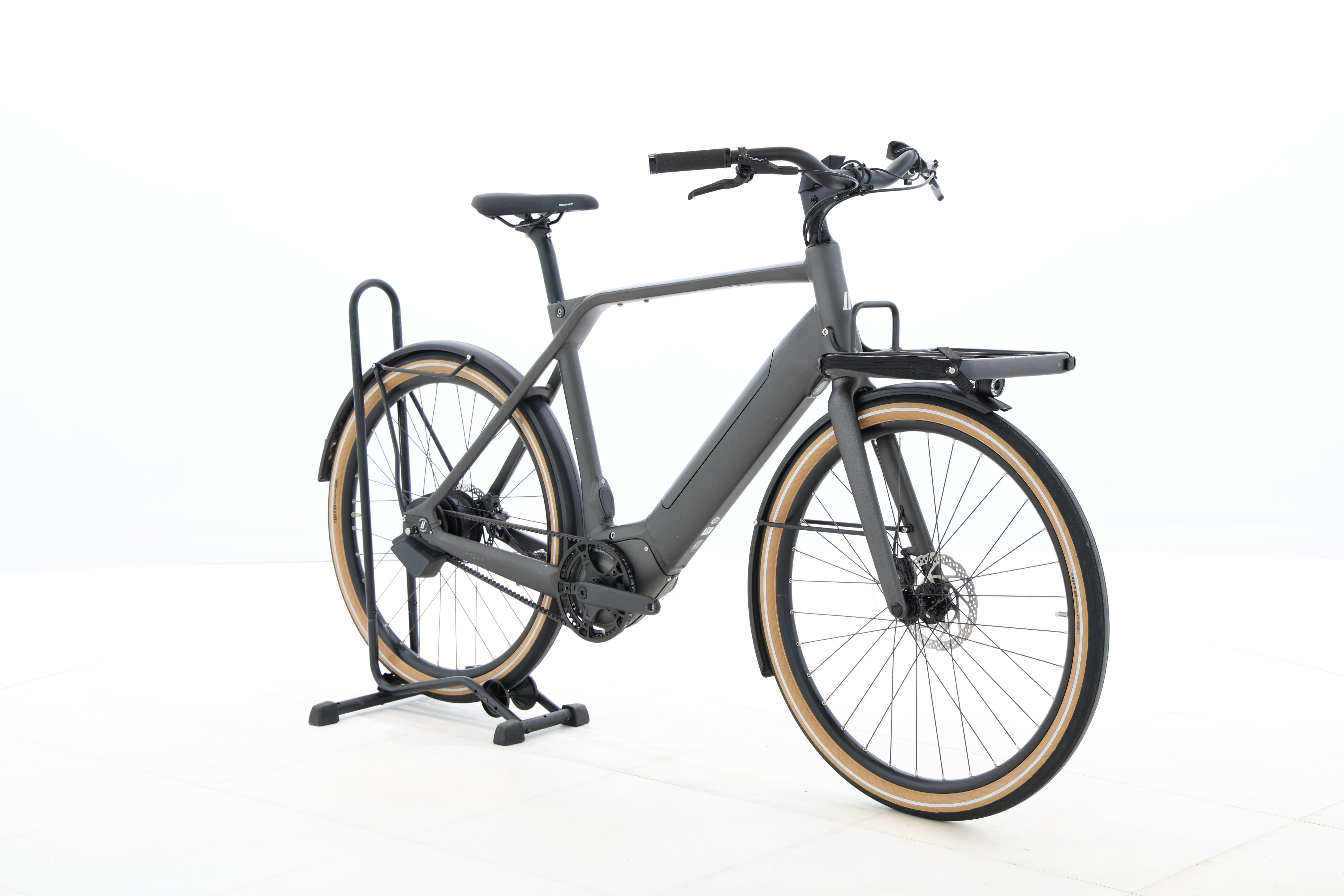 b102fe58-f042-447c-98ec-13d185f06383