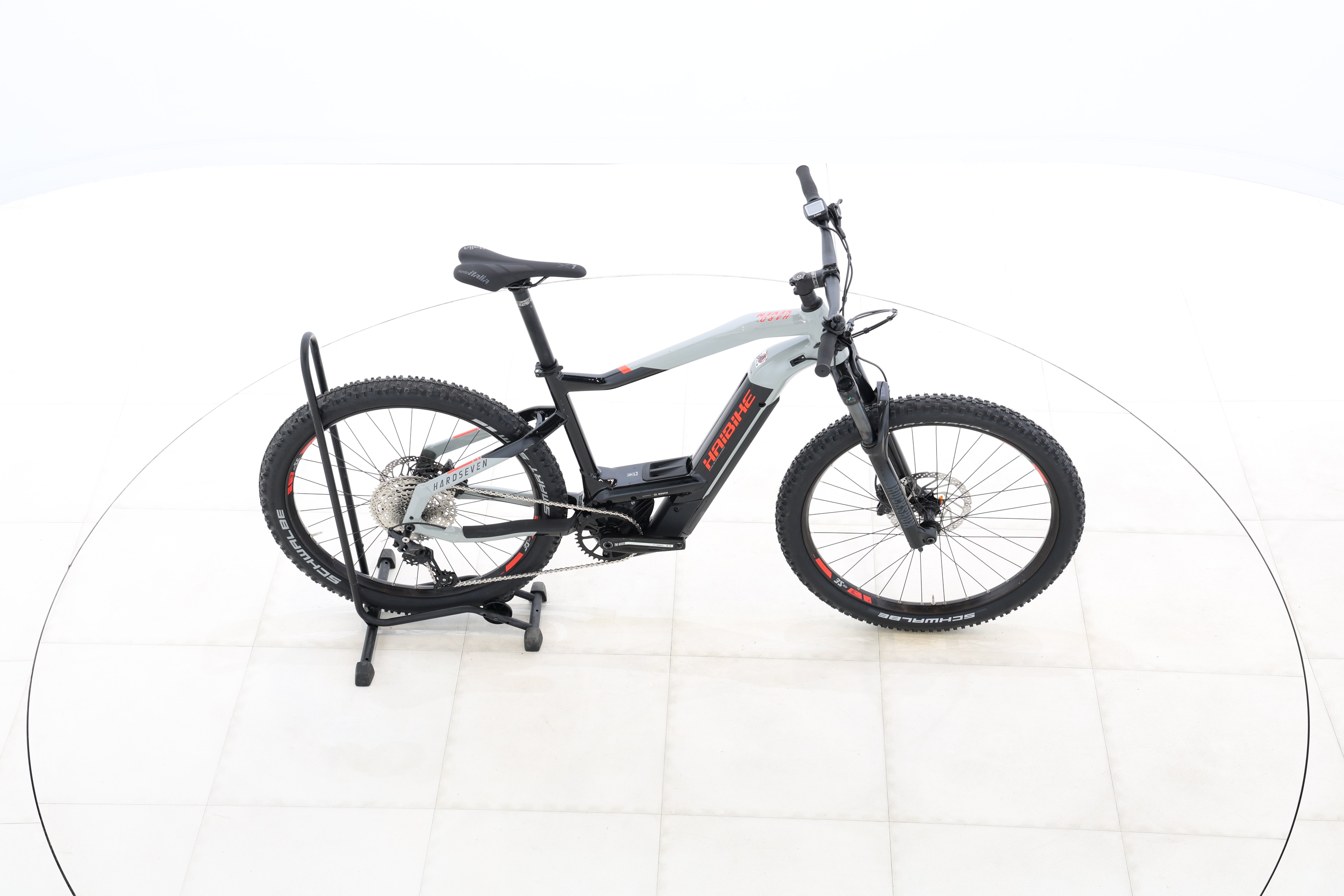 0c9b71d3-b2f9-4a46-a8dc-cfb8c8f5f98f