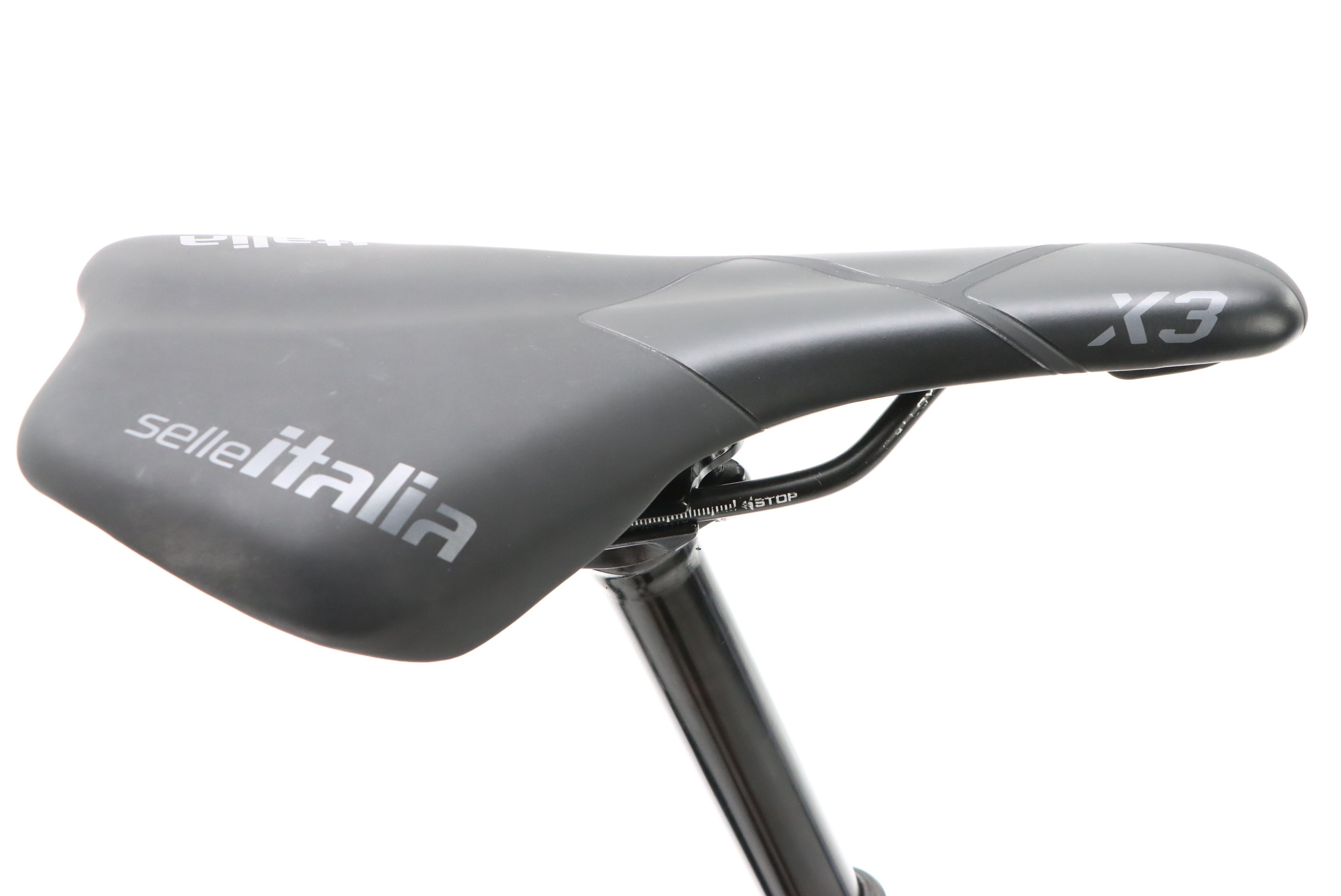 560770bf-8a35-4f3c-909e-a0589240e1cf