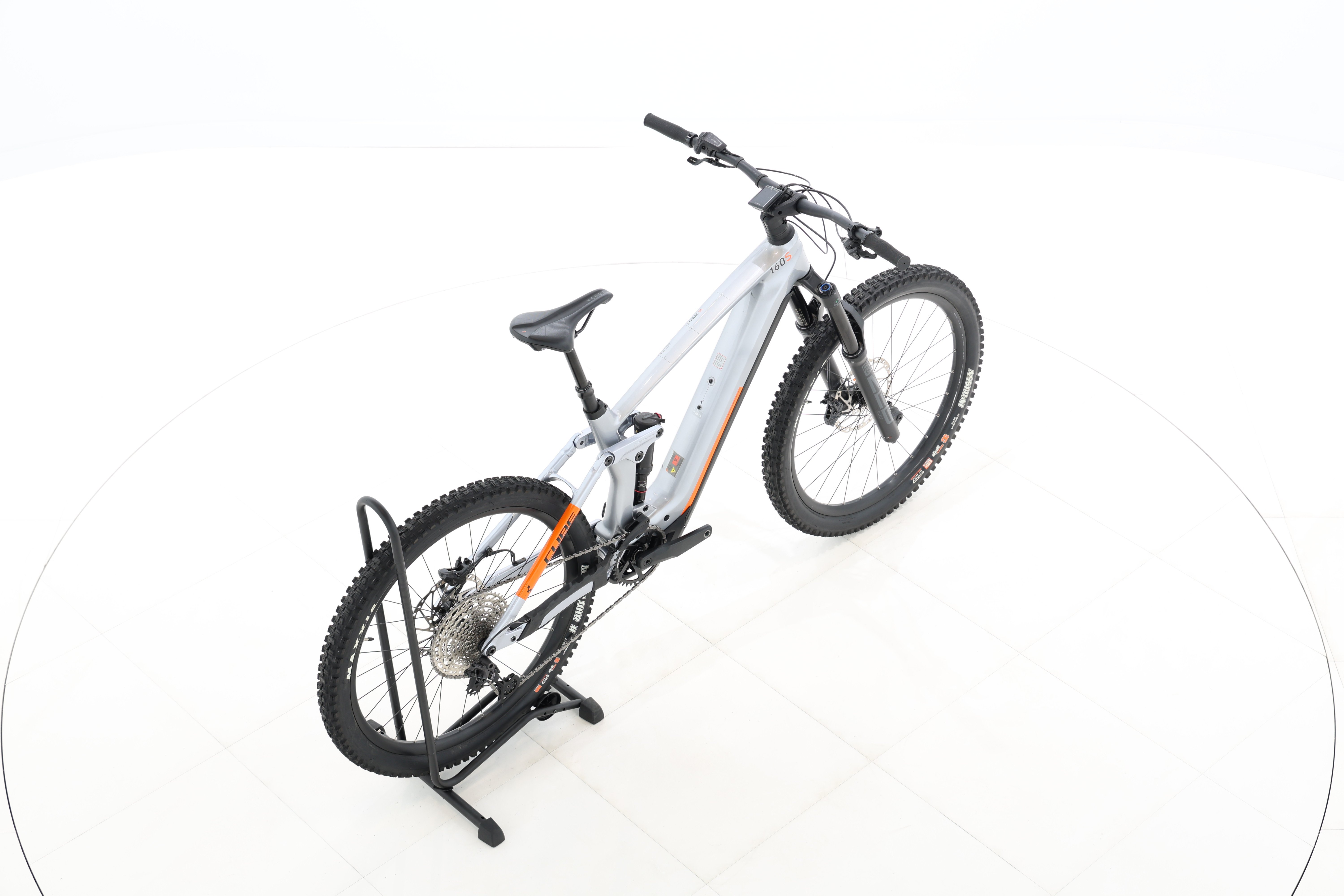 d966dfa4-c5d4-4088-81e2-0ecfe5a55281