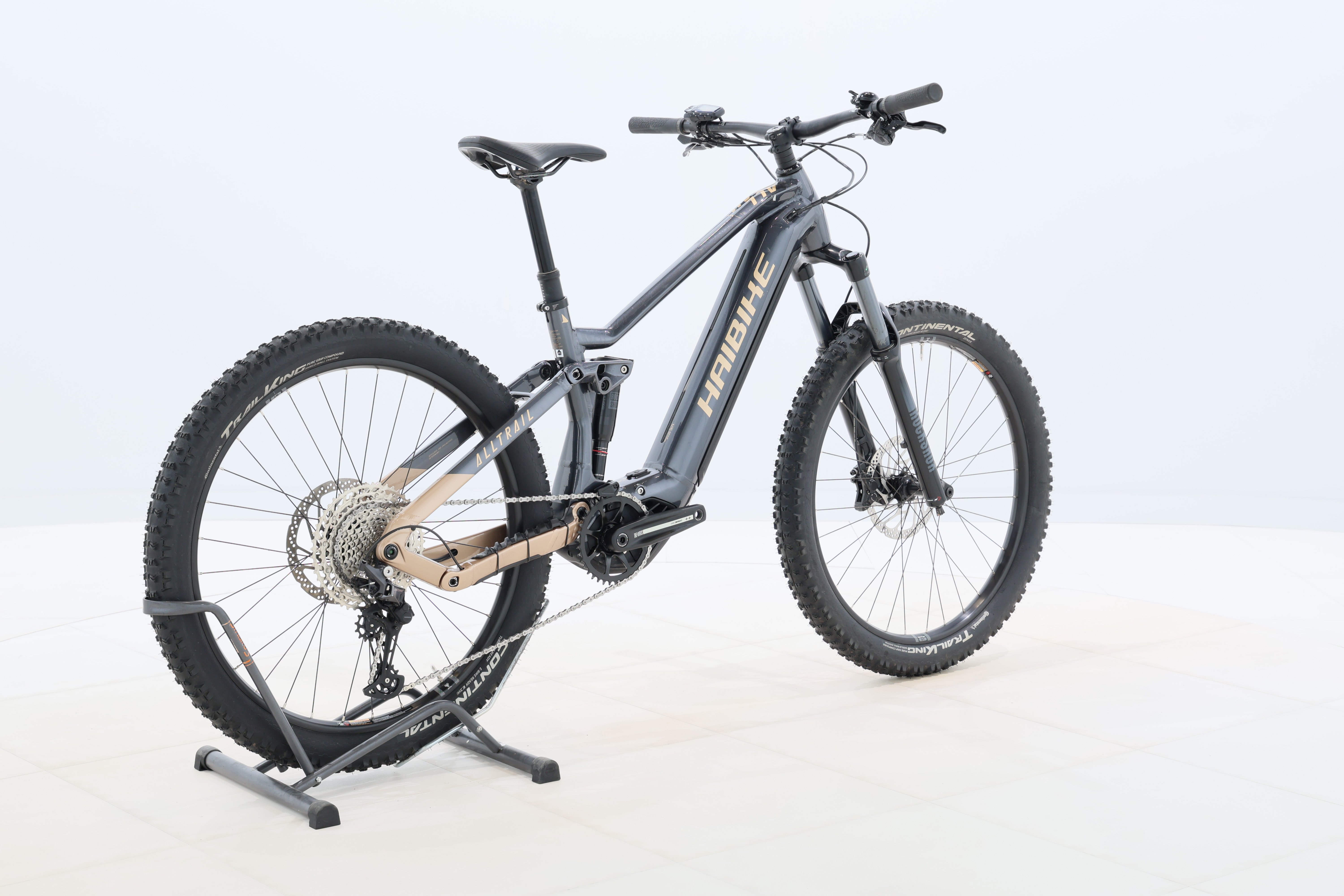 ea625a16-ade4-48d8-92b0-58891261a301