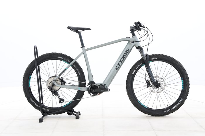 Cross Maverix 2023
