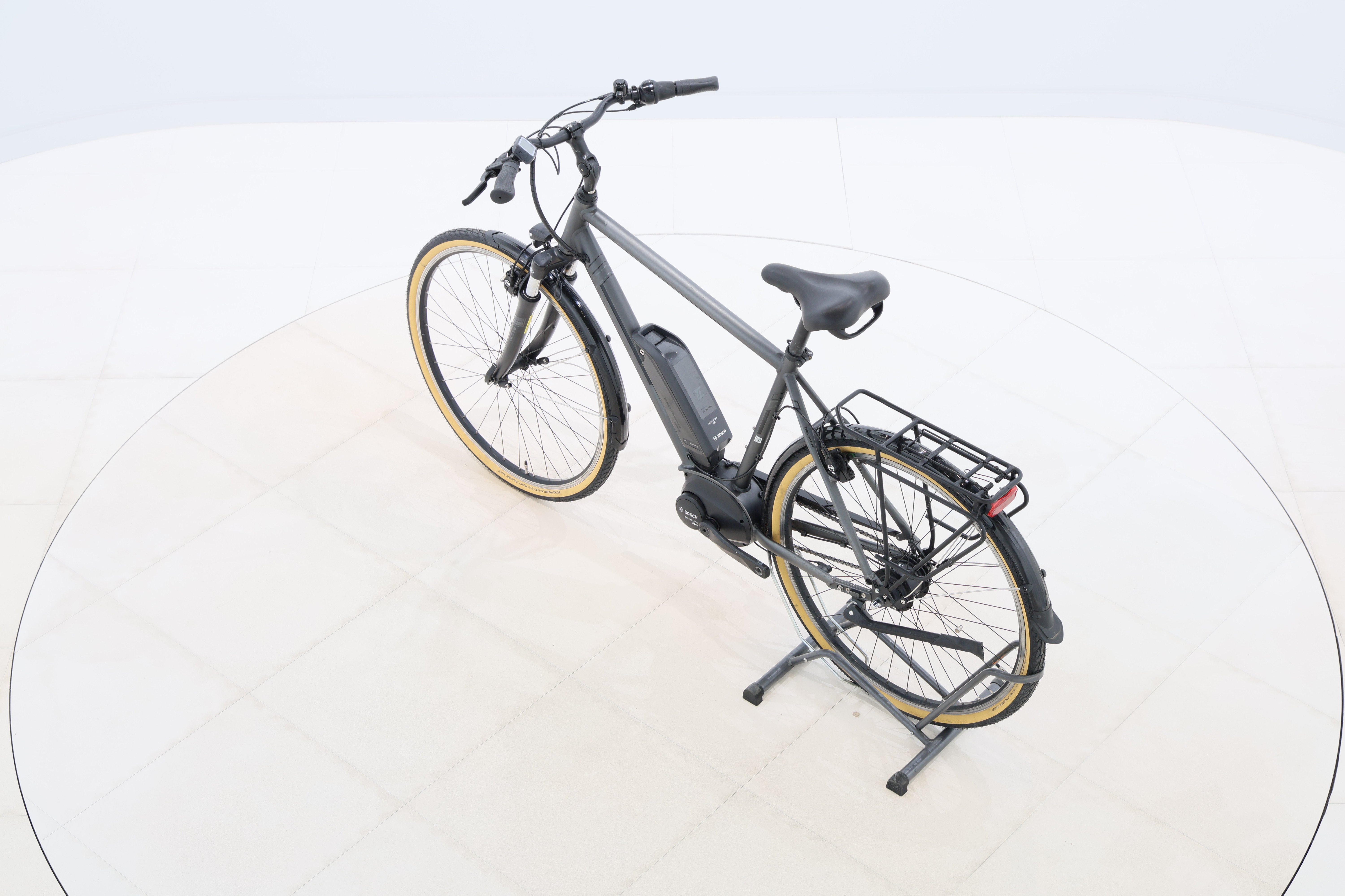 e370b361-0e70-4393-beec-3103d5e6767a