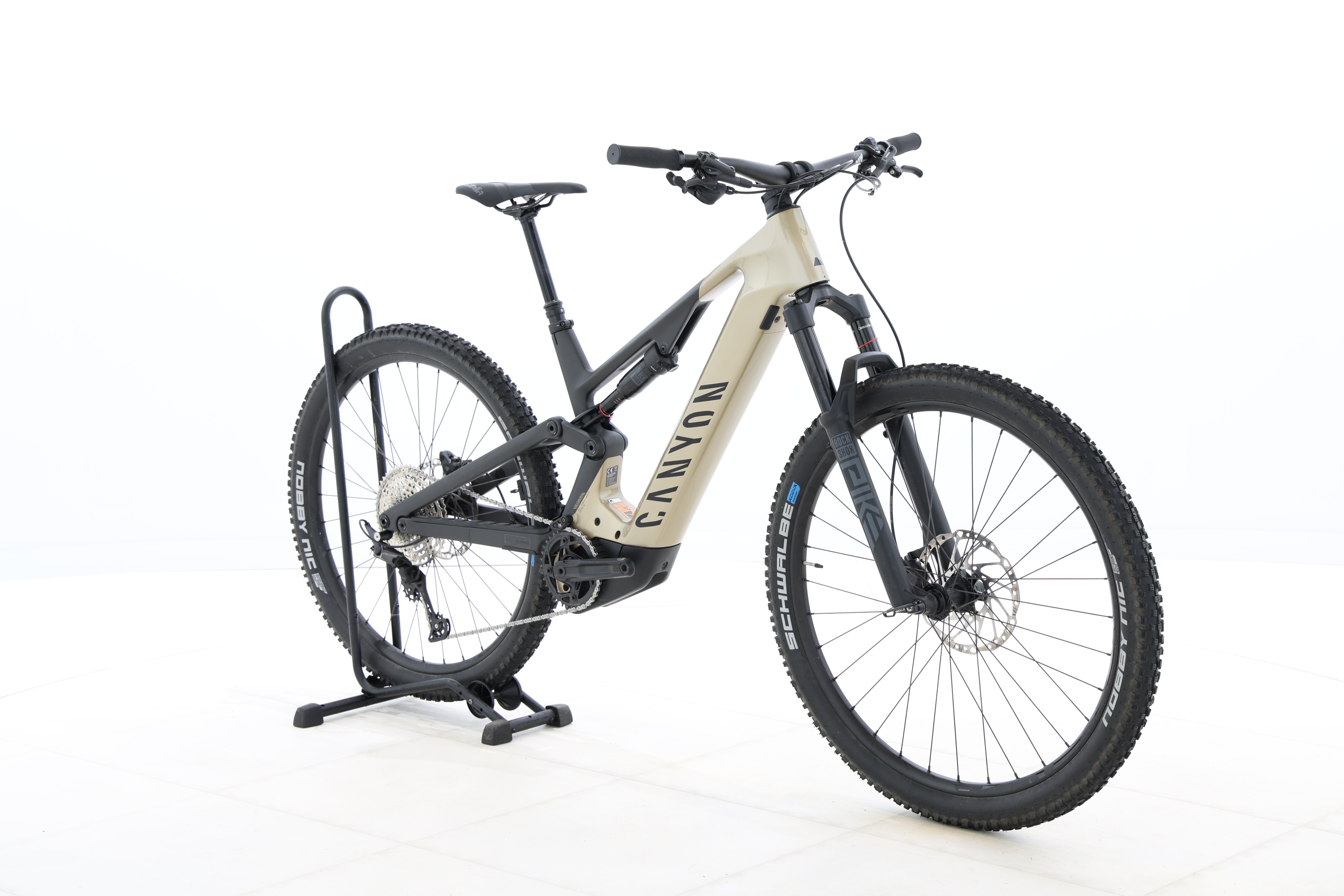 e036c6f1-7d07-4985-92ca-89bfdc587fe5