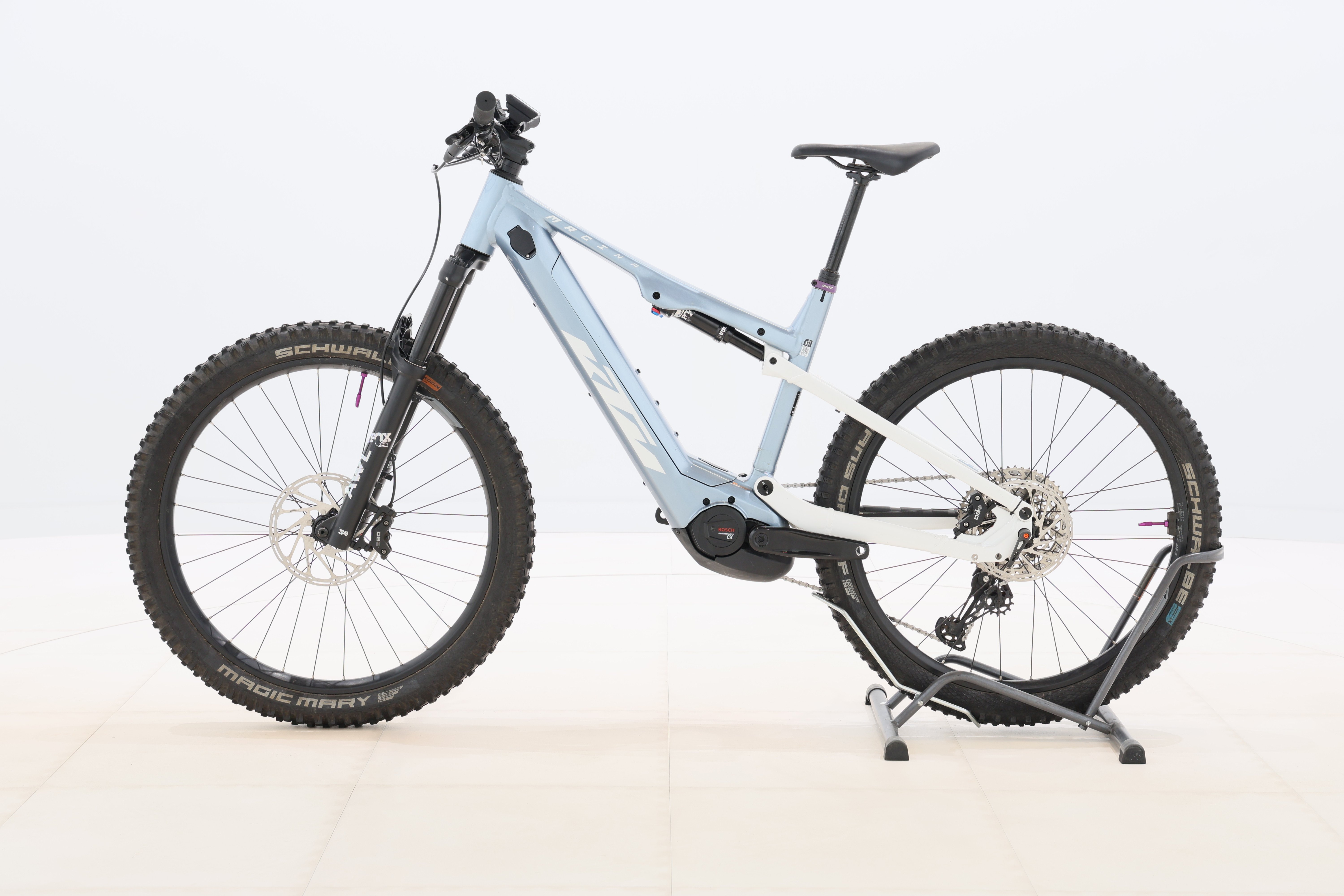 b8114300-e97a-4910-bfc7-eea3183ef822