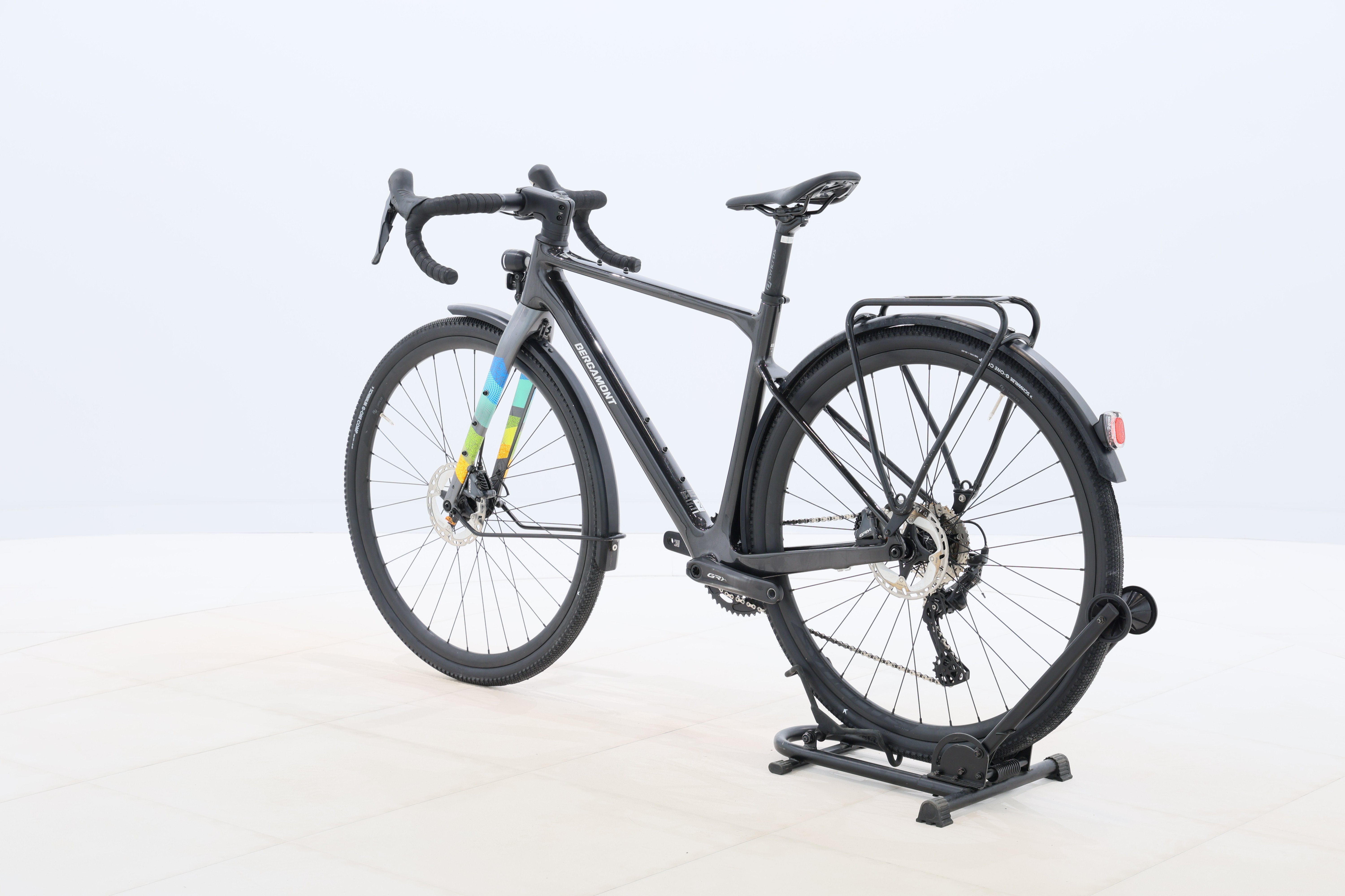 7c051351-18dd-47f2-a694-06513f19c1f8