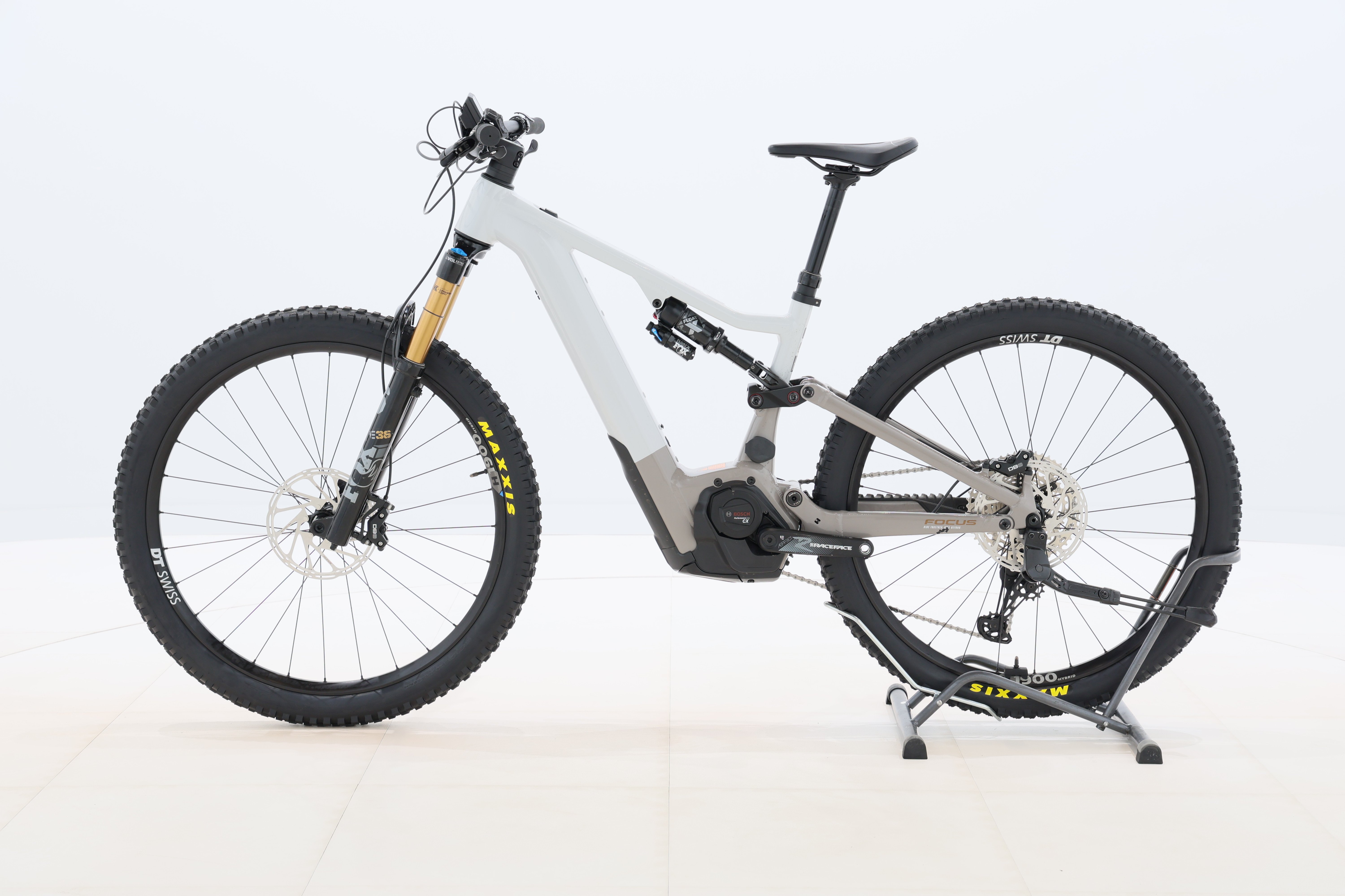 d09b02ad-0406-4da2-a0e9-c732317555b0