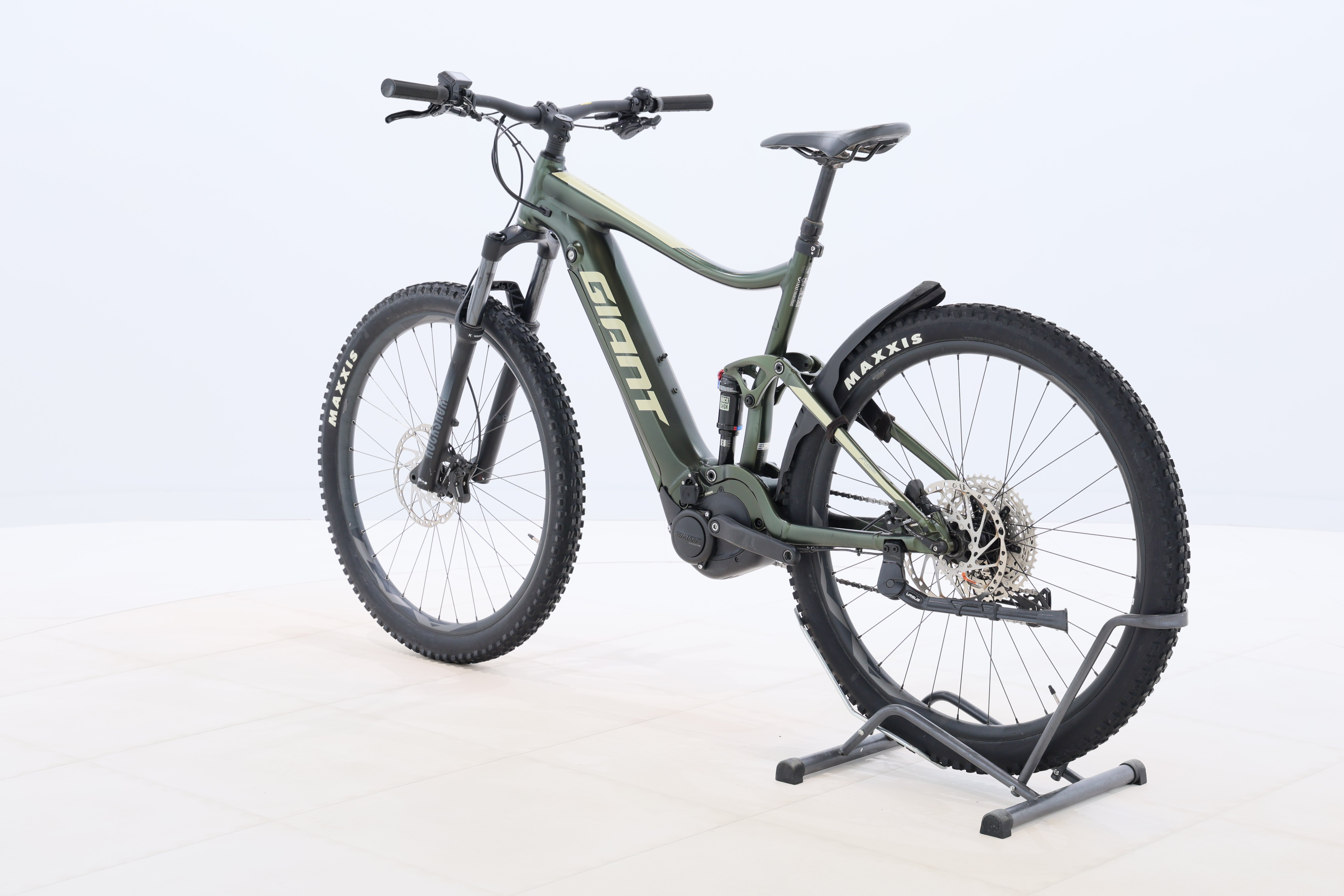 f53cfc01-39fc-4929-9f60-d22d7892572a