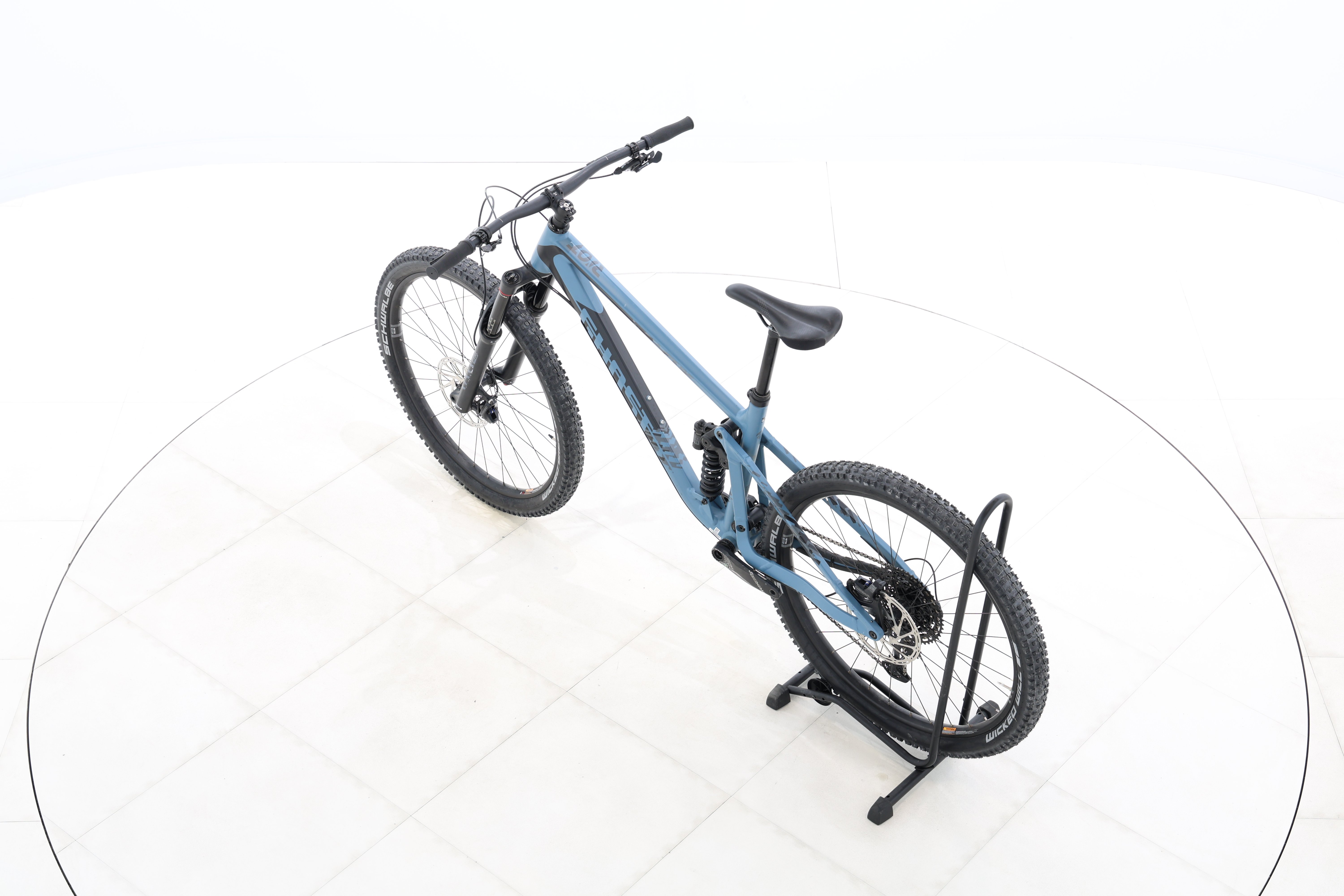 bbf18a42-0098-407f-8d57-d597fa0b7b0b