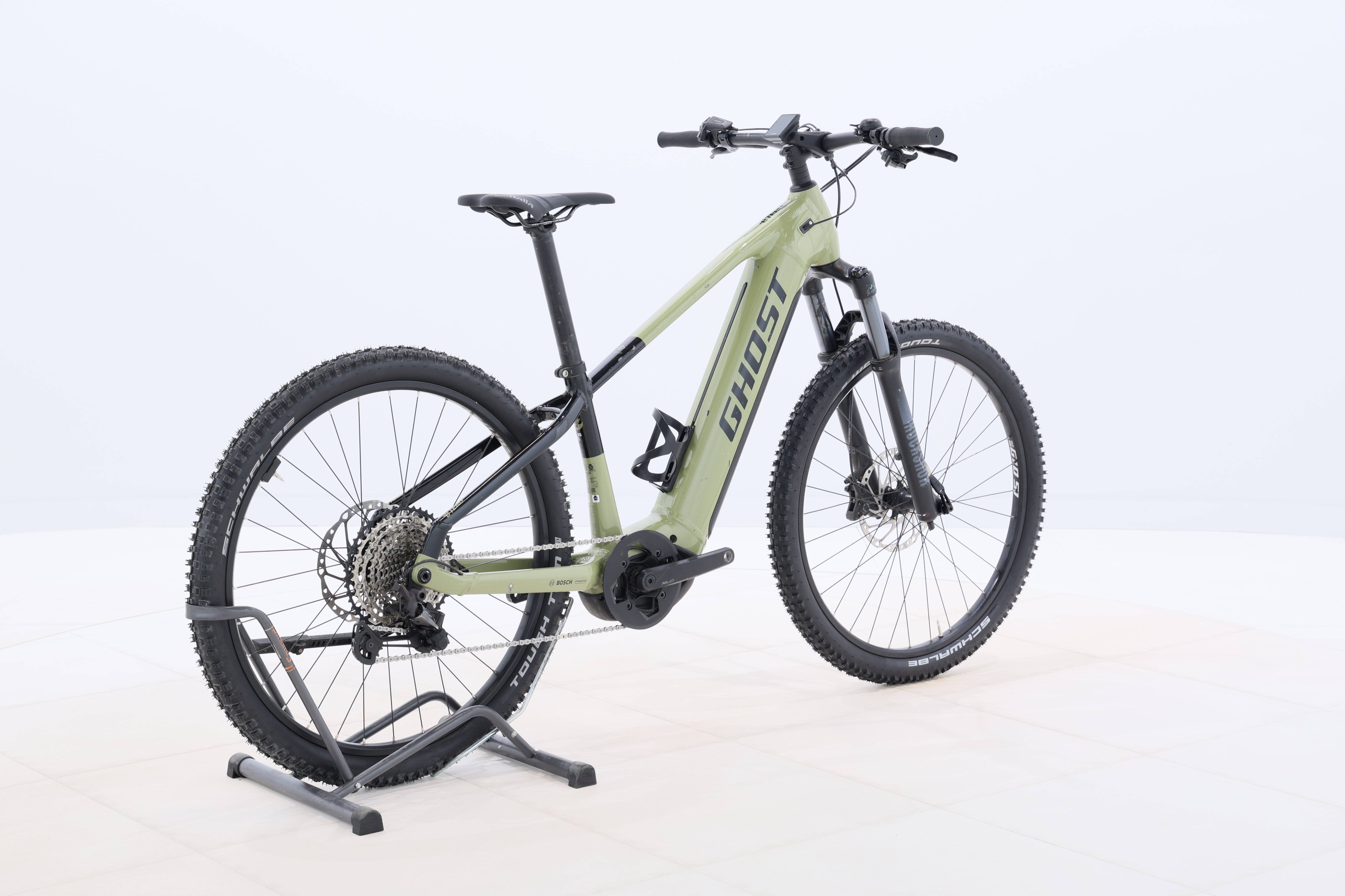 b4952933-31c4-42d2-84f6-530cc37c4403