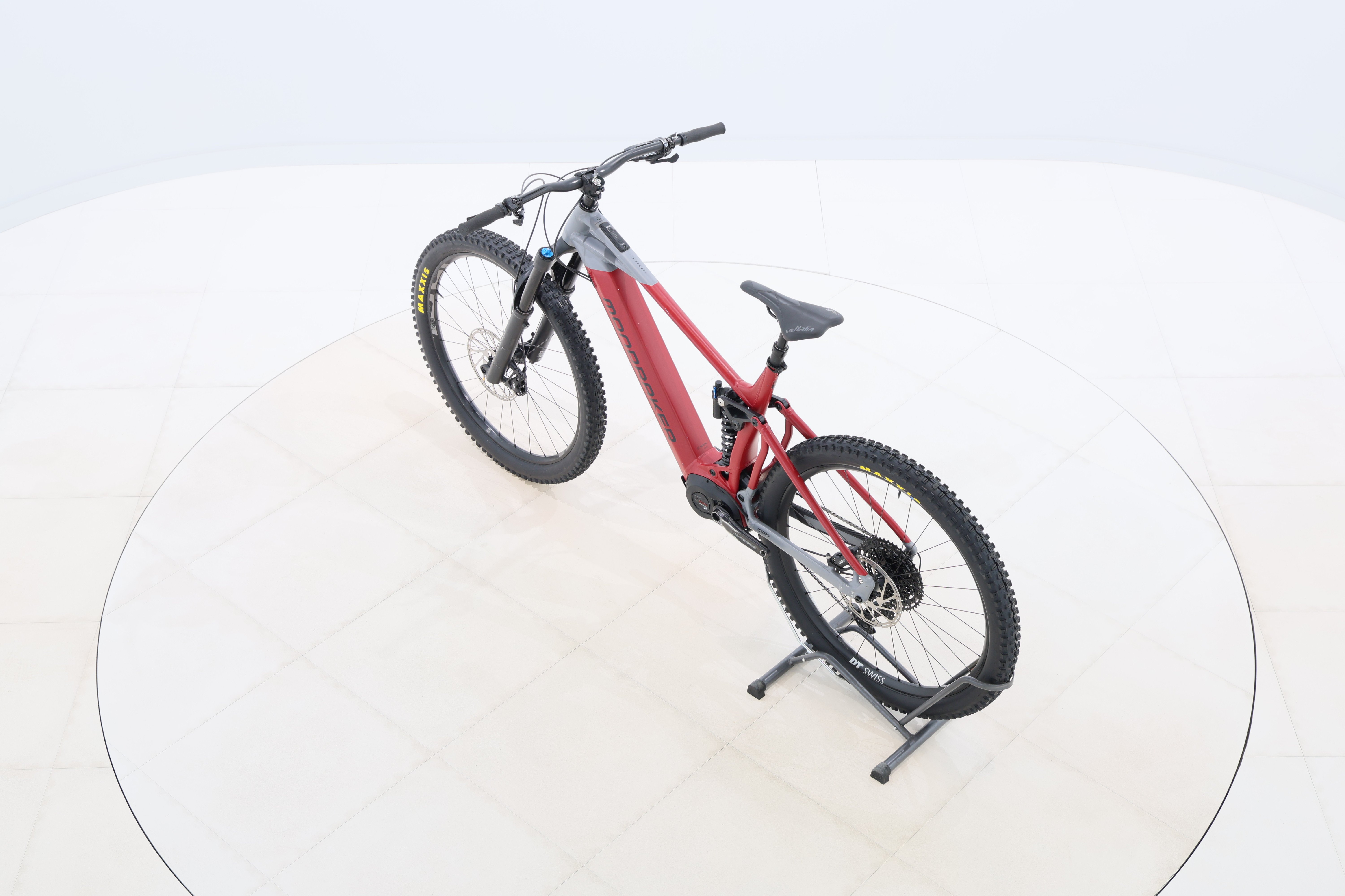 8e53eef9-33e7-41d8-b37d-a692e3cf8f25