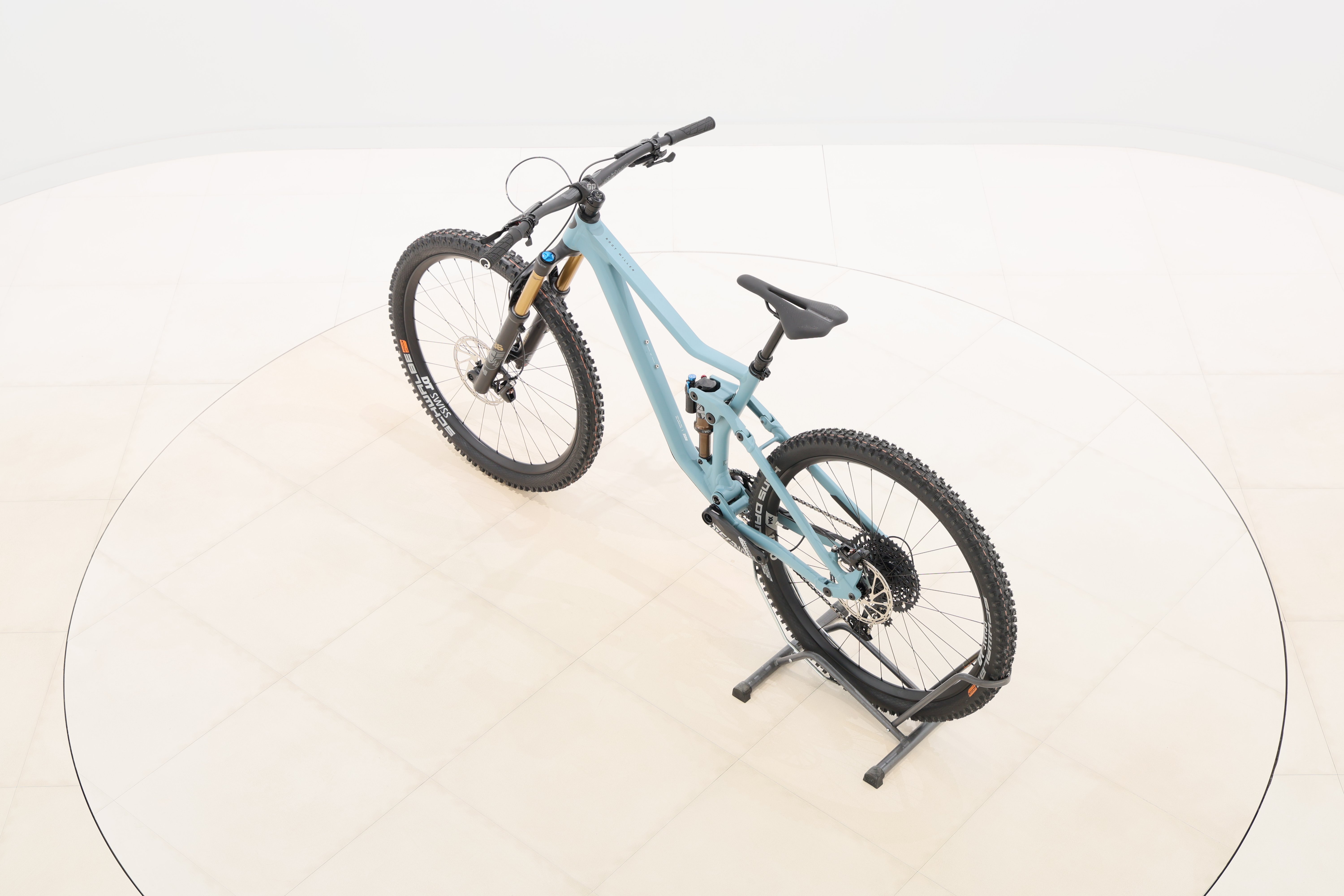 5d9cbfd3-be09-4b33-baea-a95078c81f42