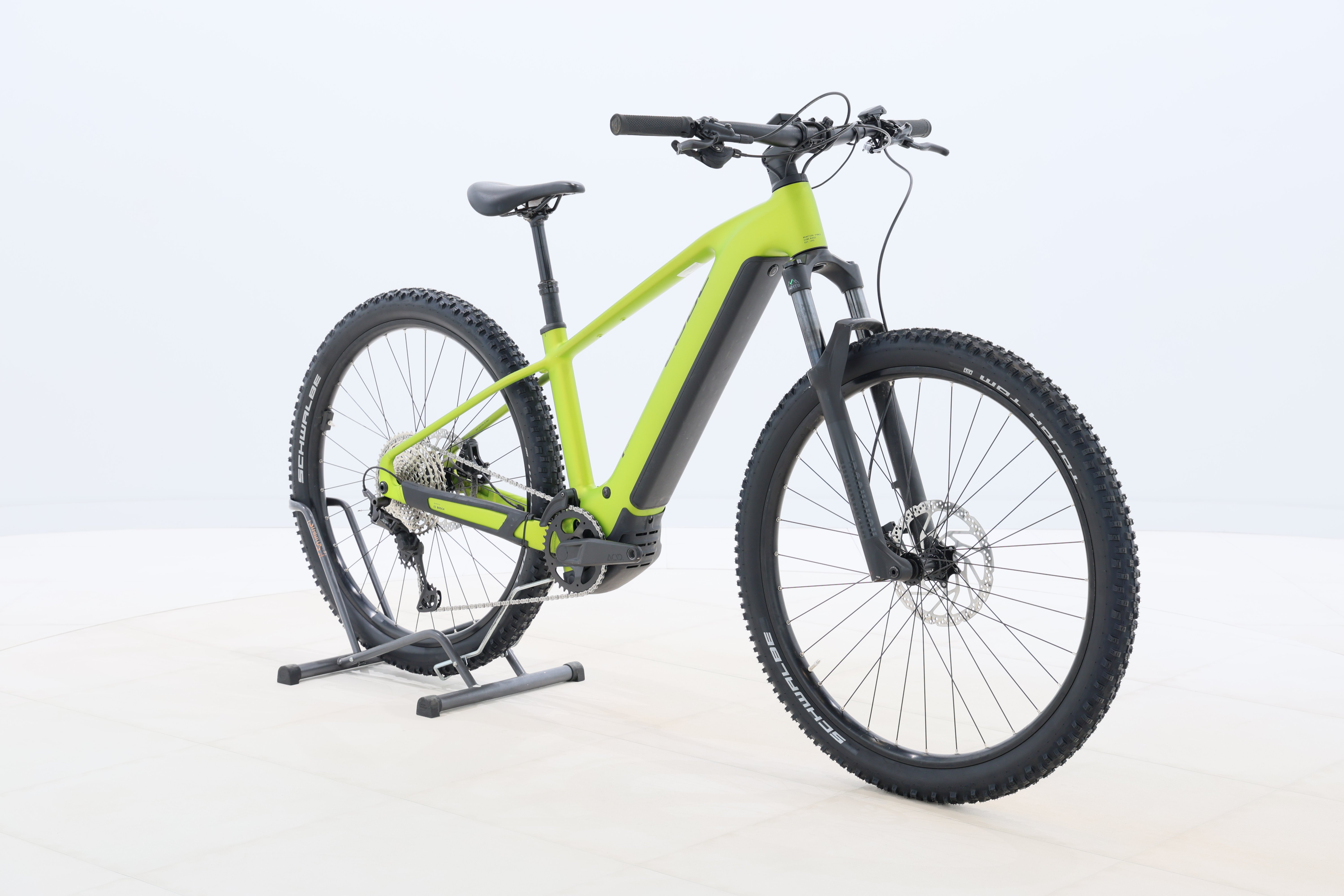 31b5c6b8-27c8-41f6-9268-78f4c41a1e9b