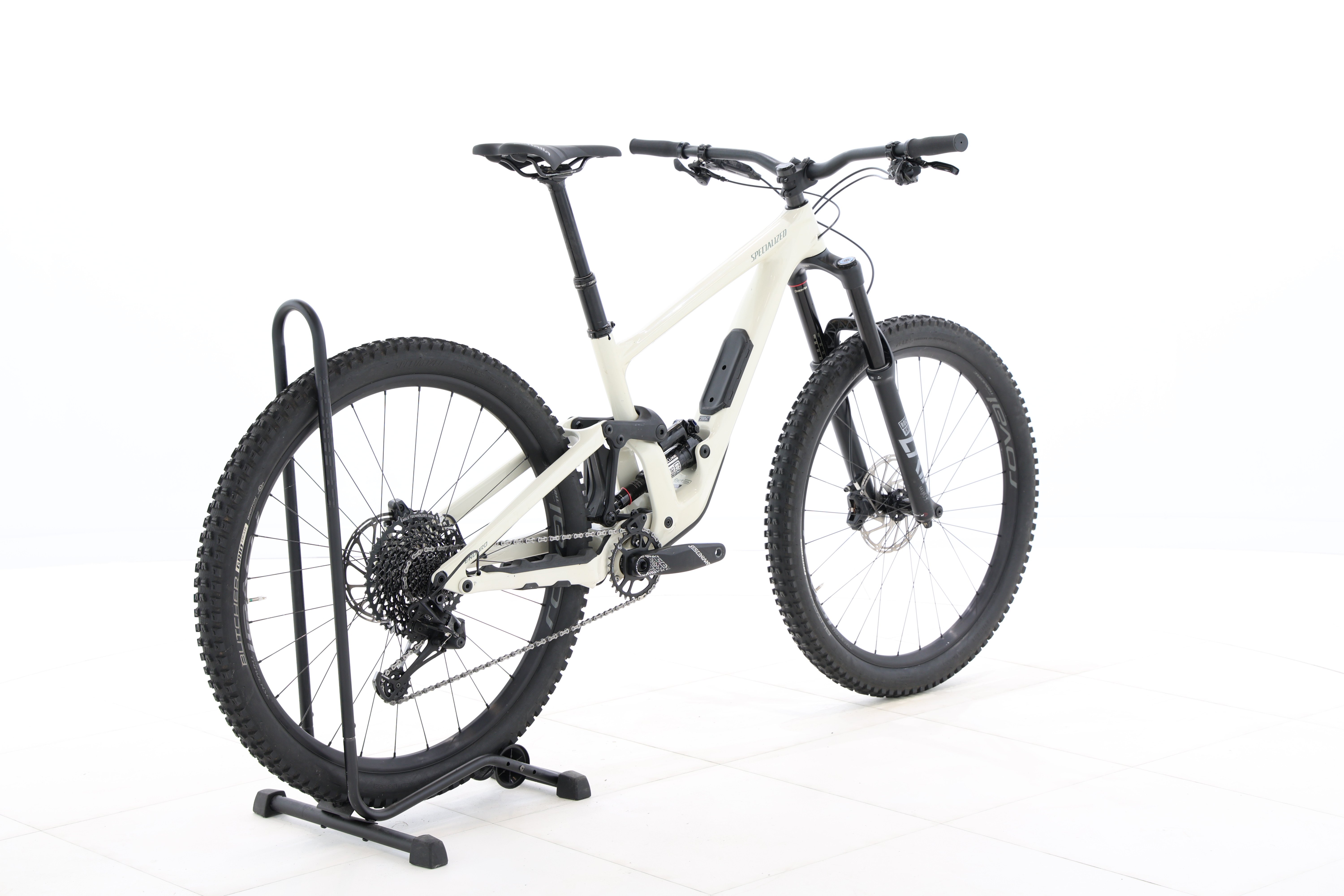 b590fe33-77ab-4349-a59e-7bfcff55e1d6