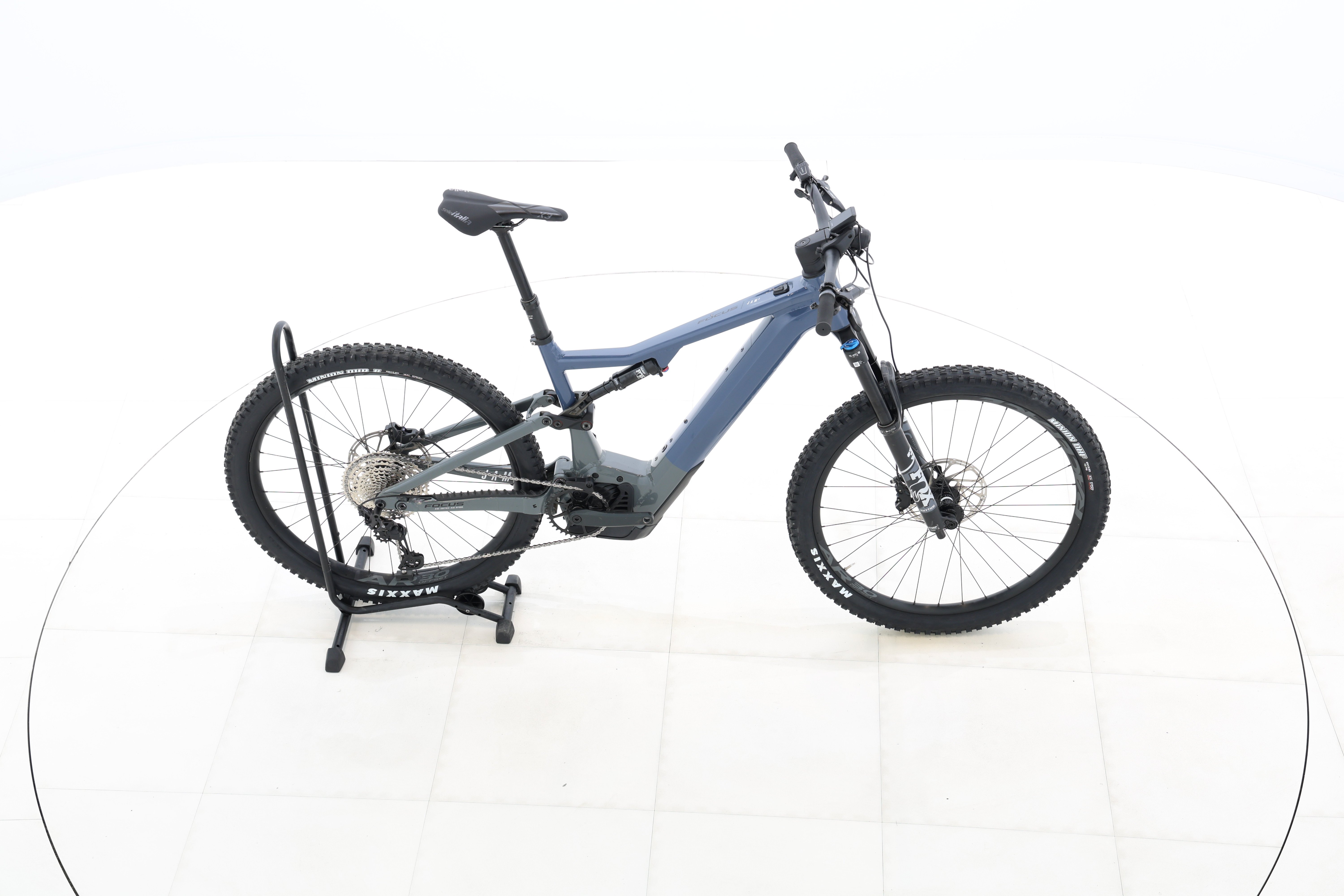 15bd8ba0-b1d3-4f55-8ed0-11ef86d115b9