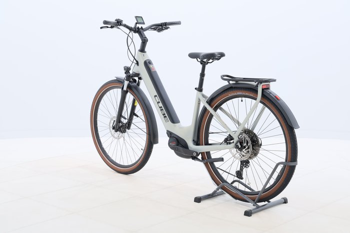 Cube TOURING HYBRID PRO 625 2024