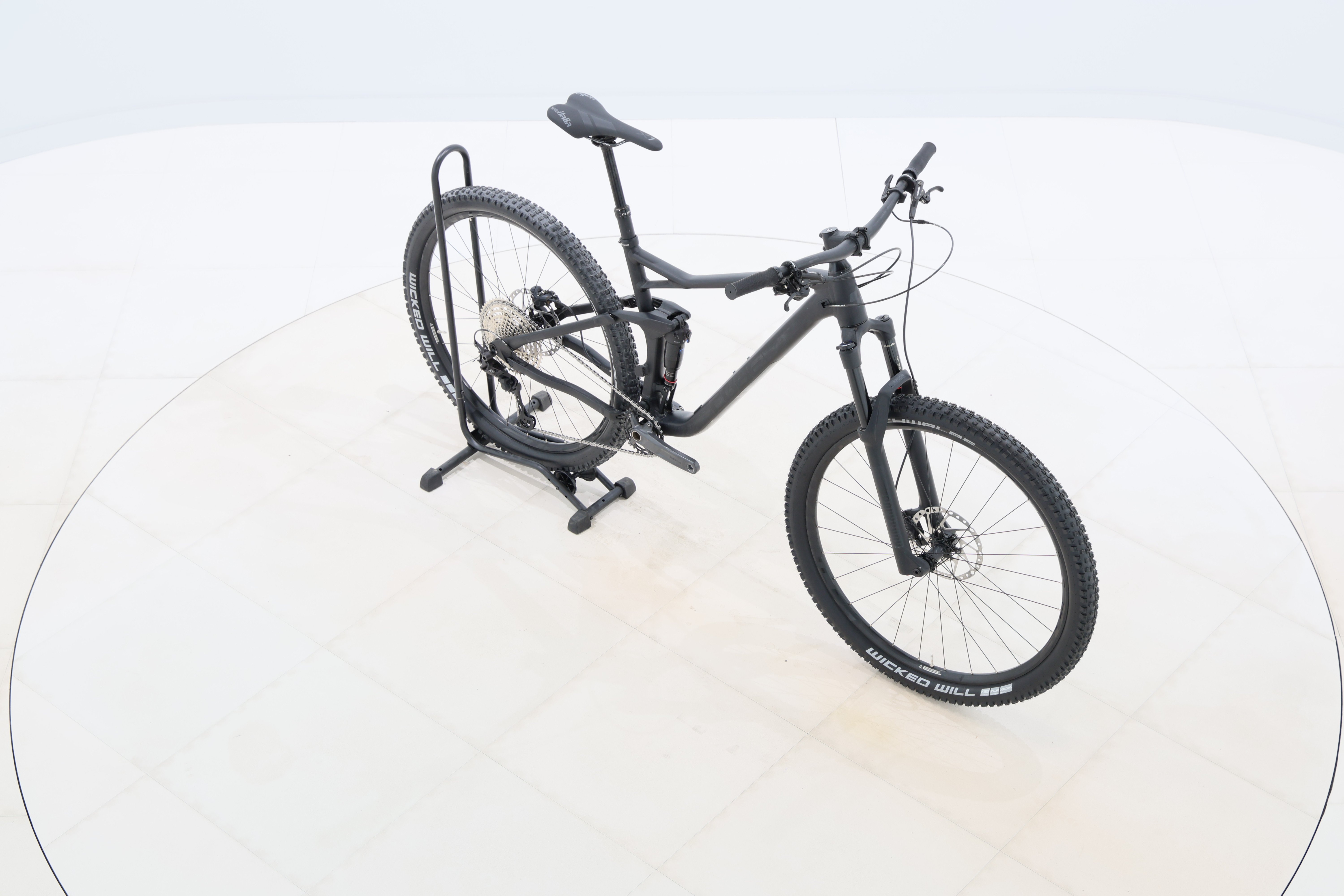 f1f69ac7-97b9-4ffc-8f7b-ab03f5de22cf