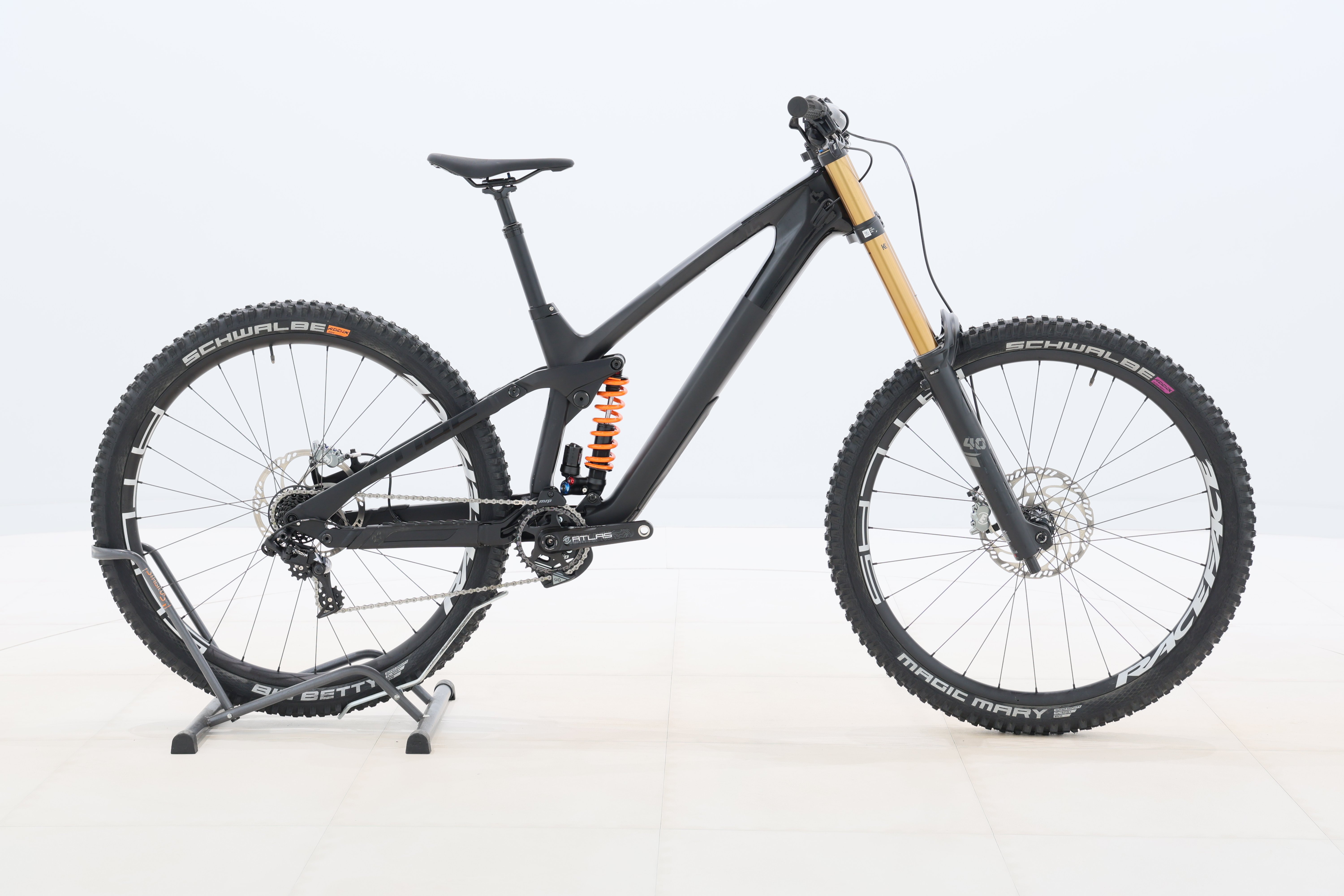 4b0b5600-2c35-4f59-98b4-2201cedbfc06