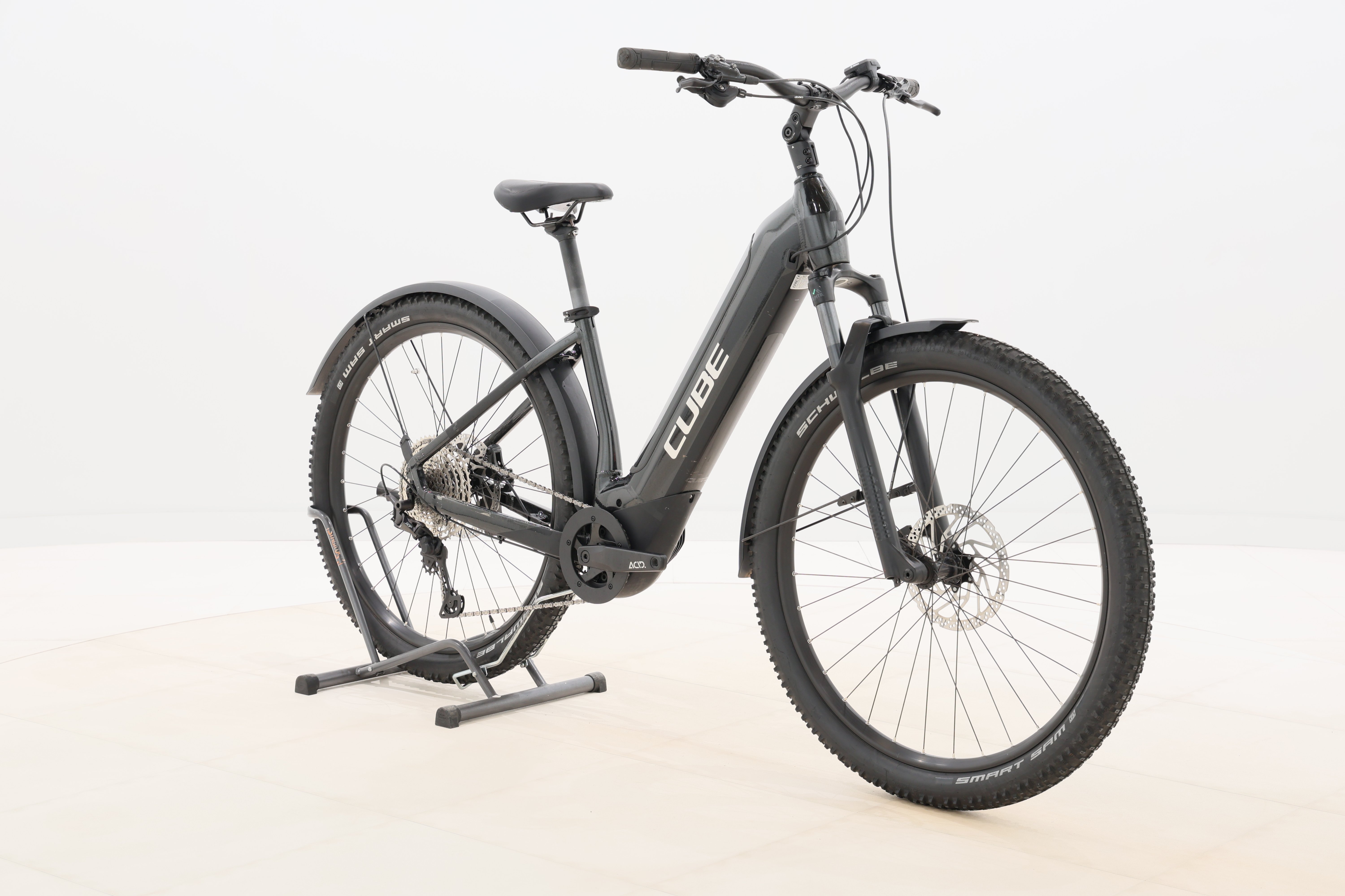 2f0835f5-4335-4321-9b58-2c9bff43bbe5