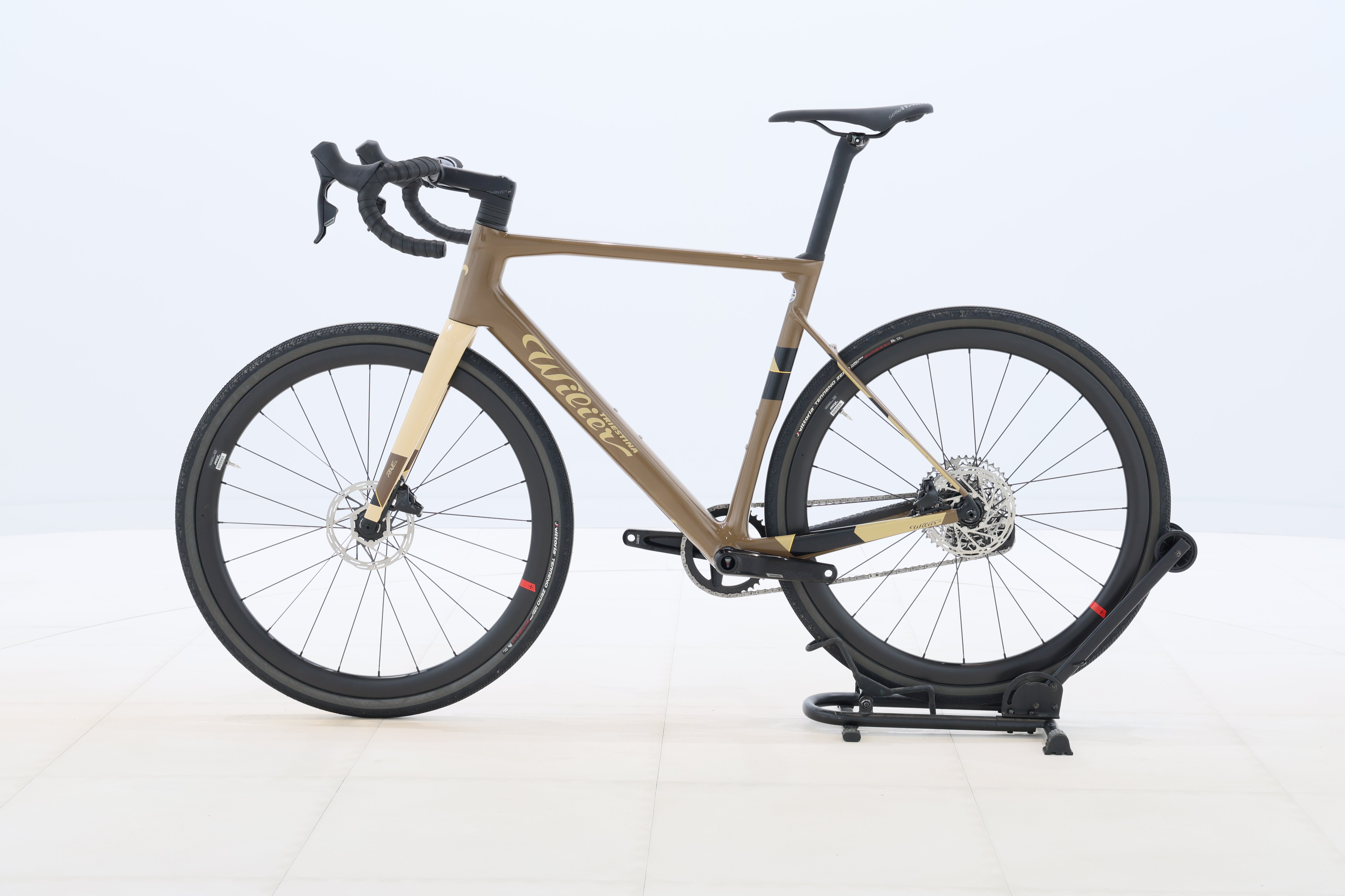 efd85ebe-6bad-49ac-9d71-7f696ef91b28