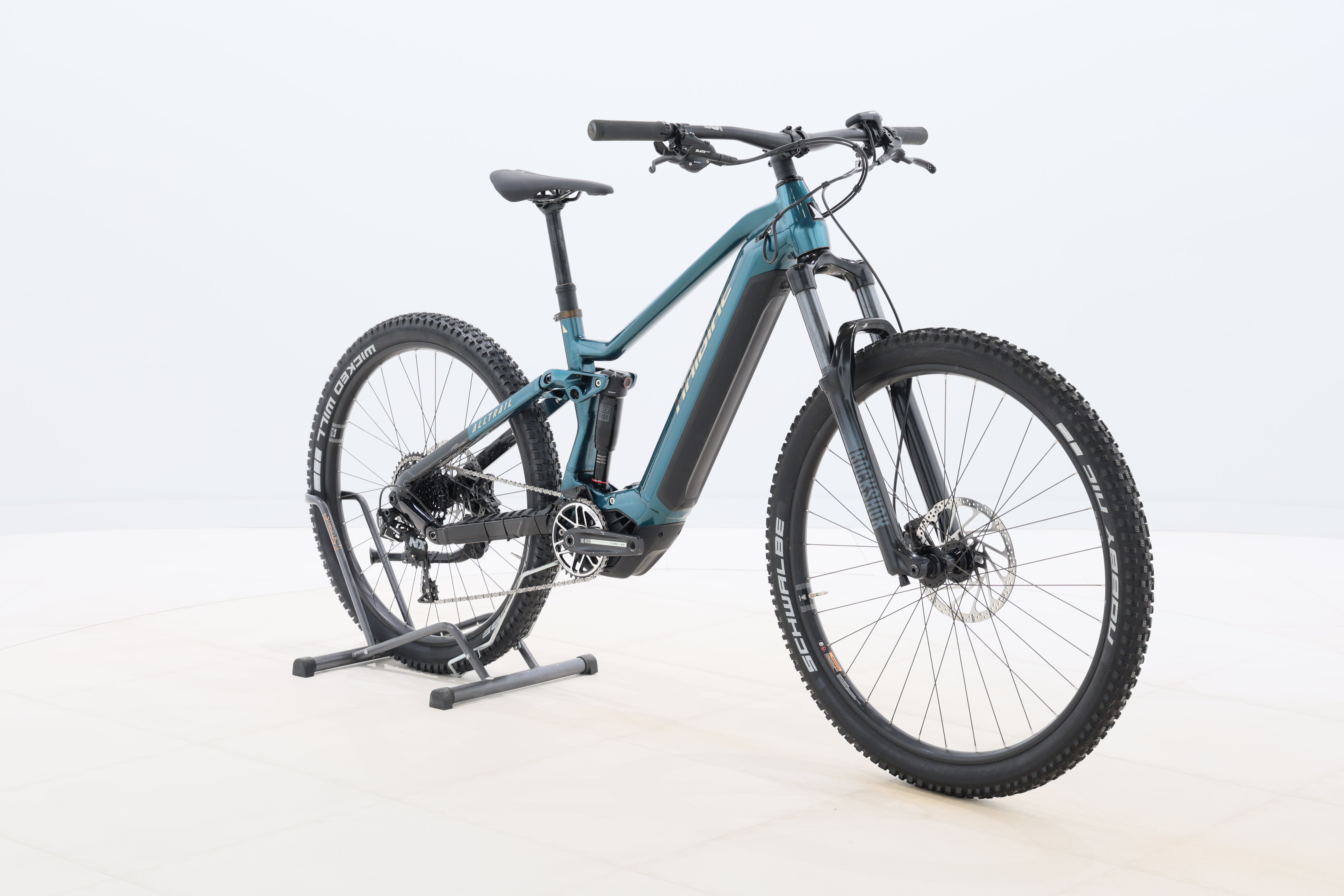 ce7abdf5-b2a6-46e8-94d2-2b7245aa66c1