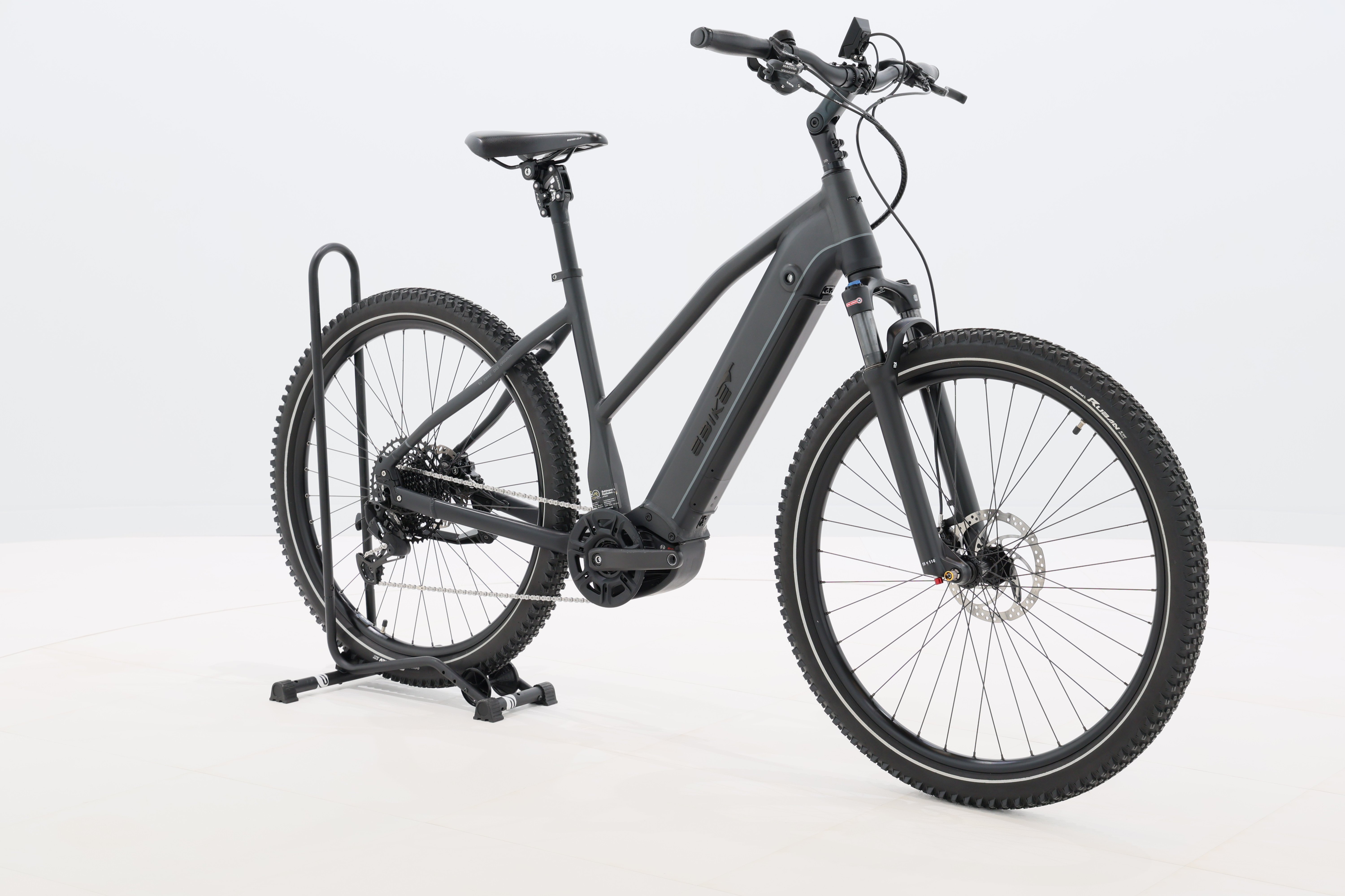 d23ad84e-6e1c-43e3-8cbd-5c561e5b3ab8